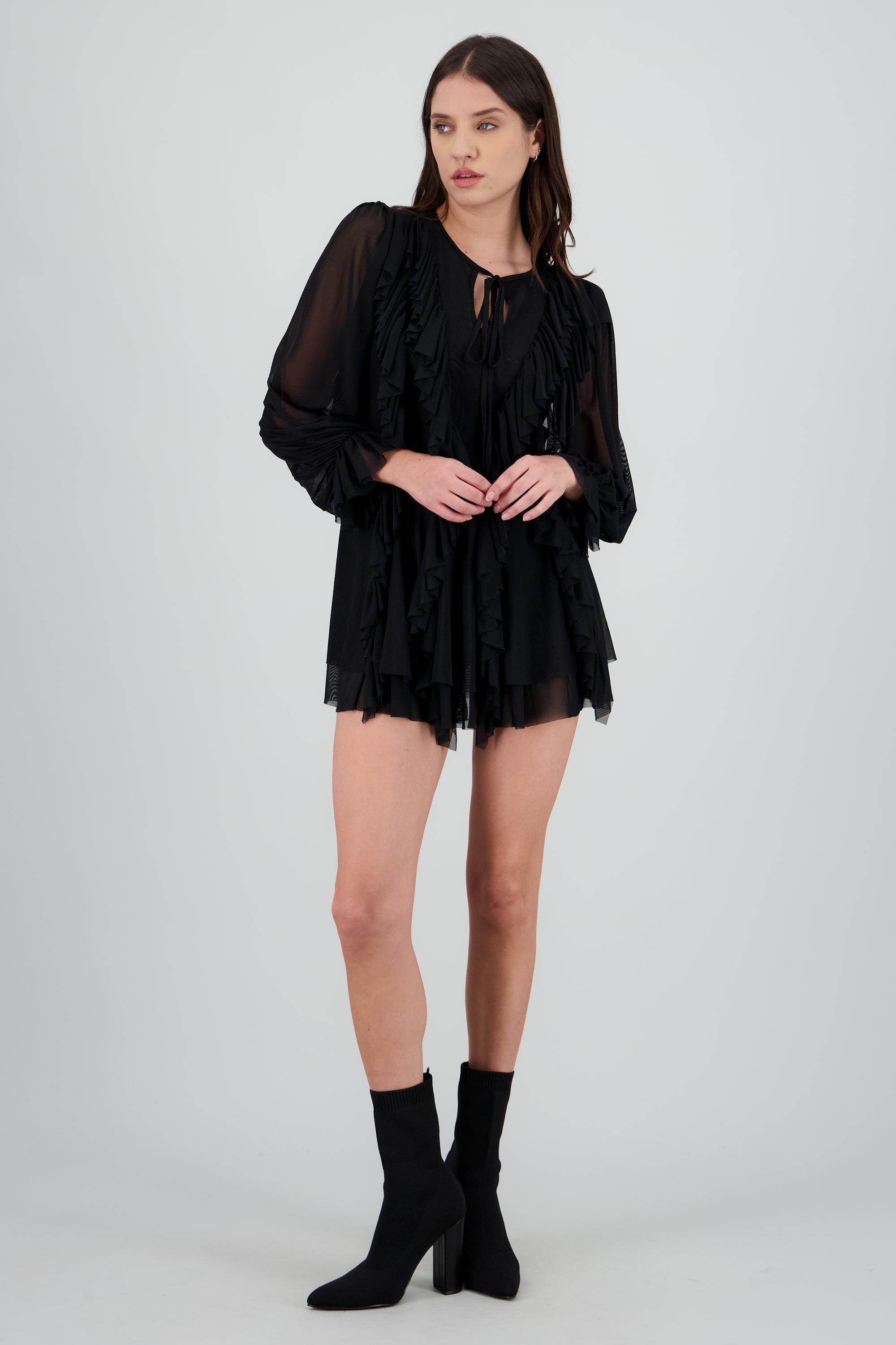 Vestido de manga larga boho con multiples olanes NEGRO