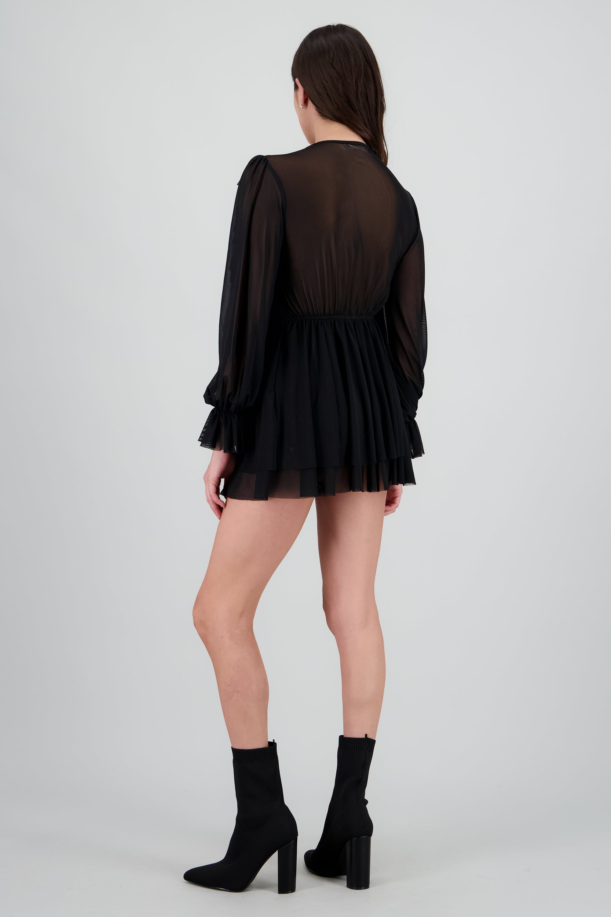 Vestido de manga larga boho con multiples olanes NEGRO