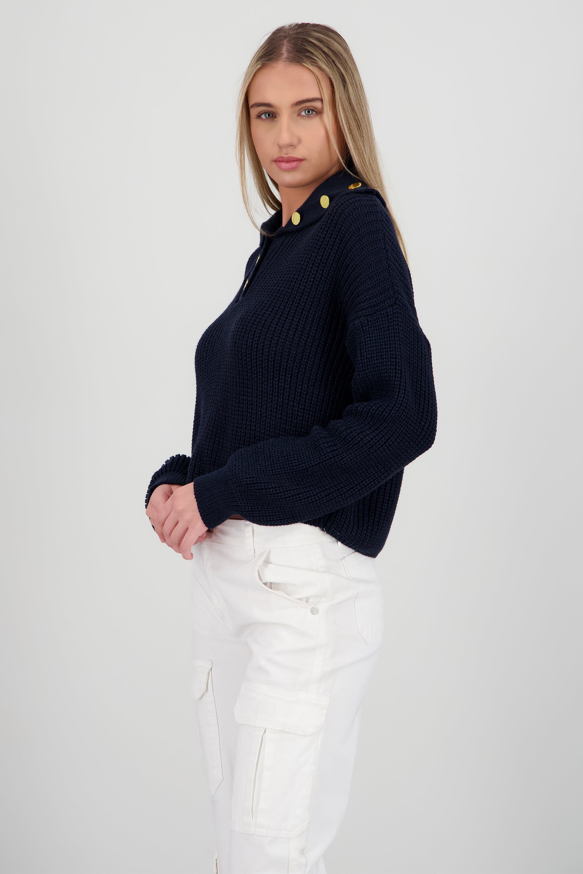 Sueter cuello capa botones MARINO