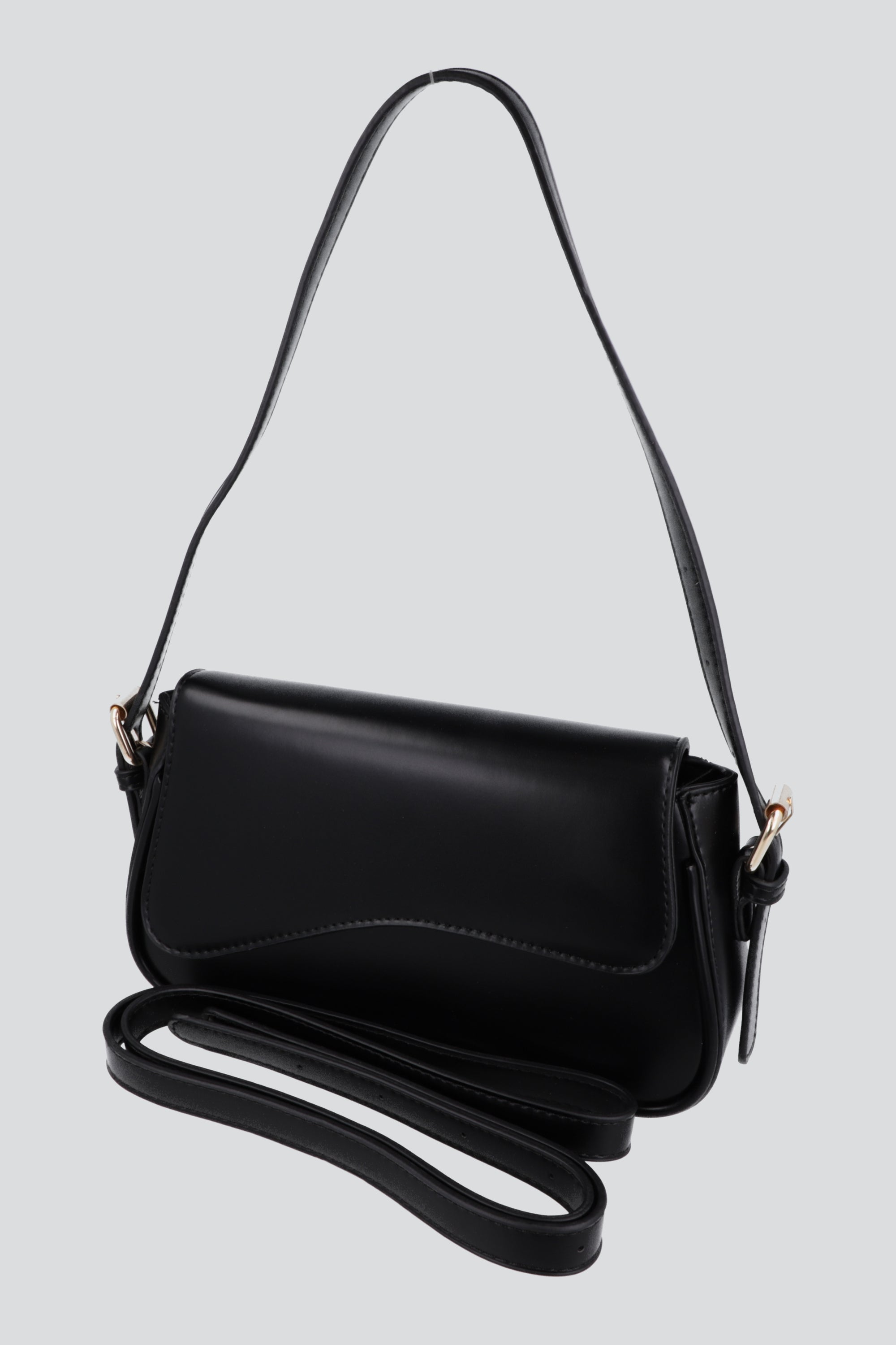 Bolsa baguette tapa asimétrica NEGRO