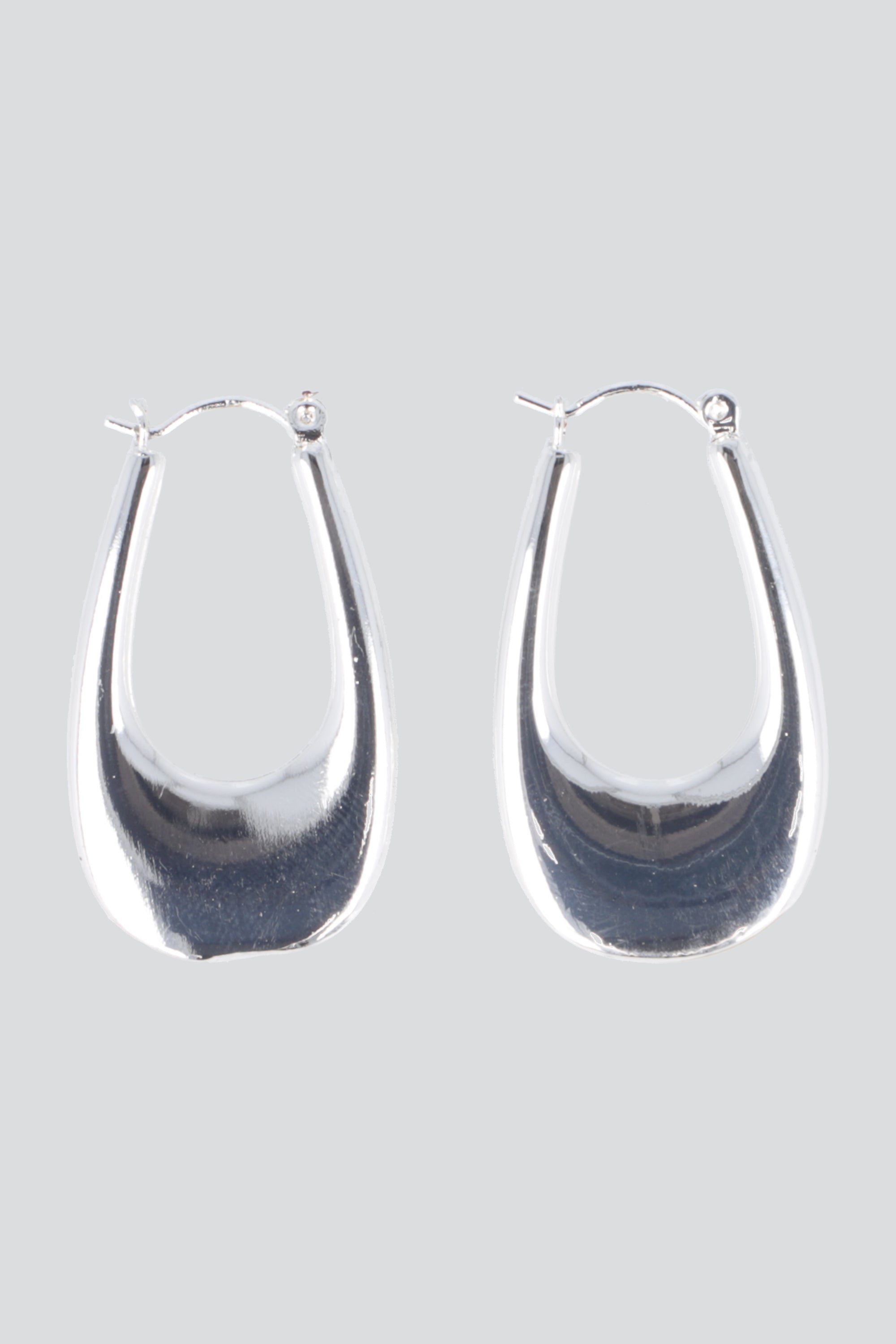 ARRACADAS OVALADAS PQ PLATA