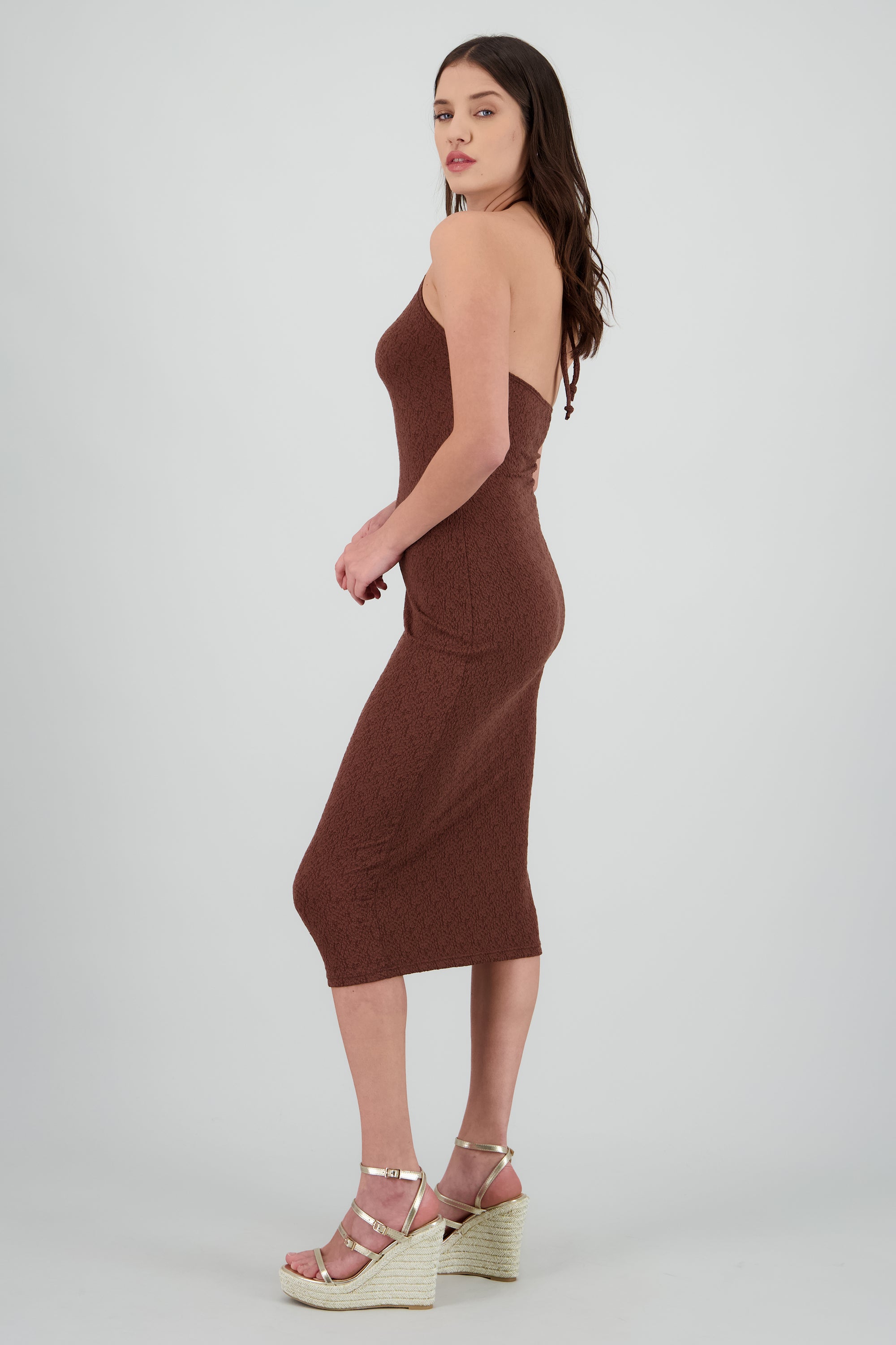 Vestido halter textura CHOCOLATE