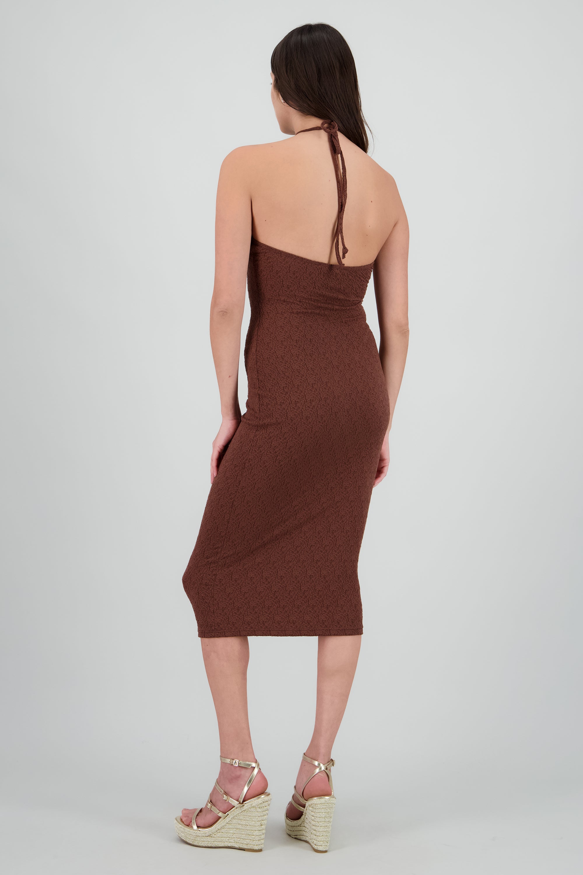 Vestido halter textura CHOCOLATE