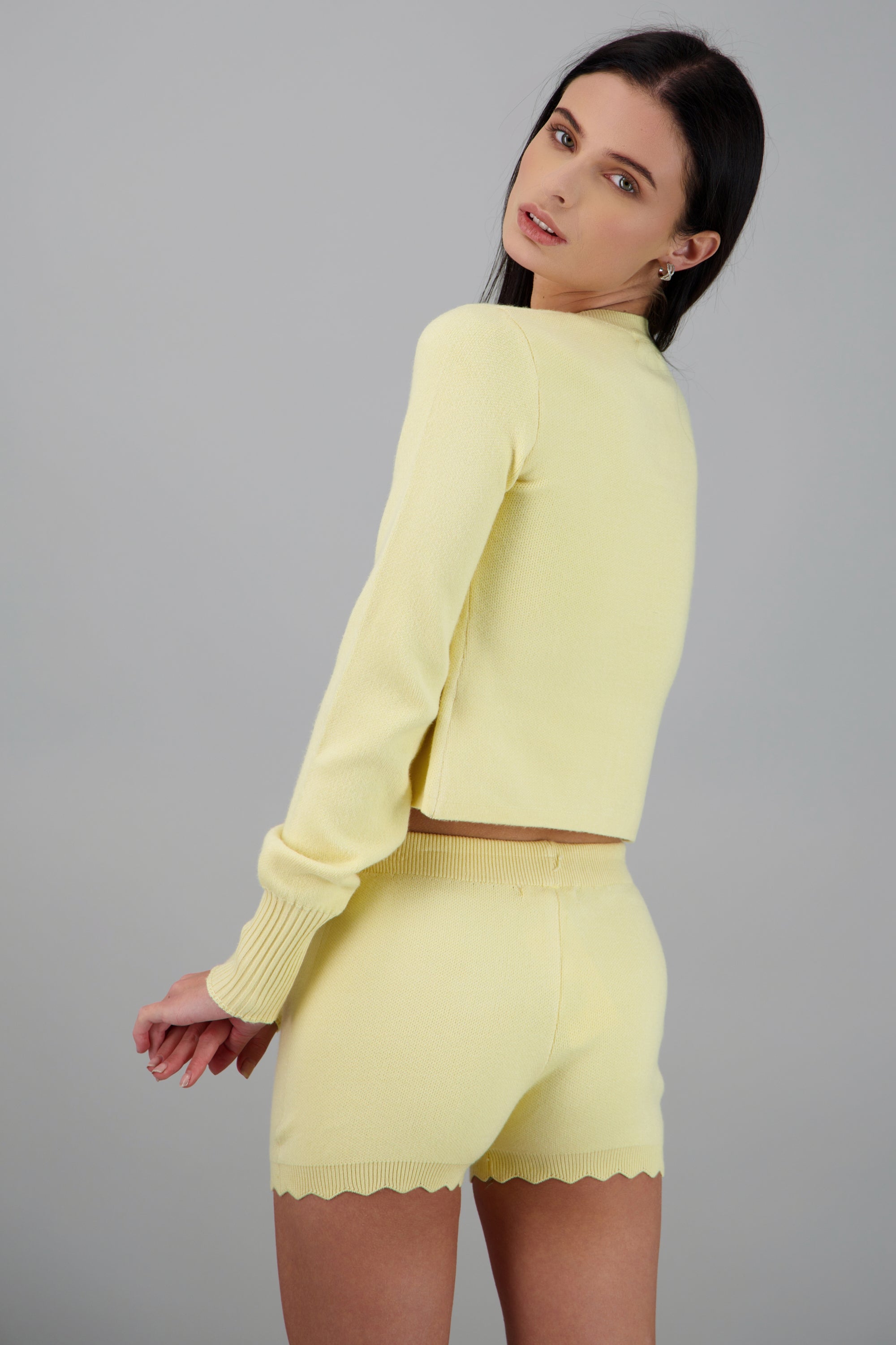 AMARILLO PASTEL