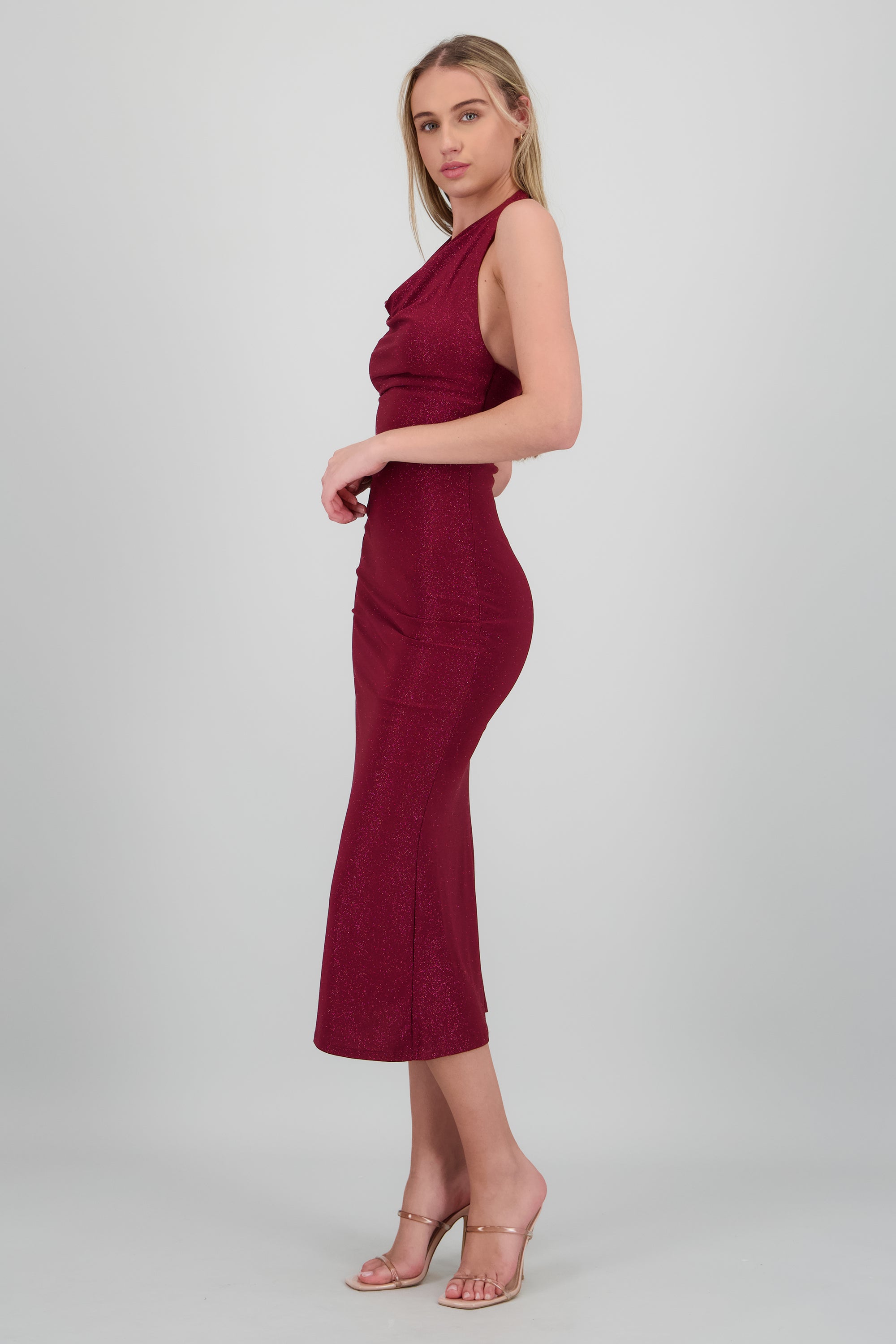 Vestido de brillos maxi halter VINO