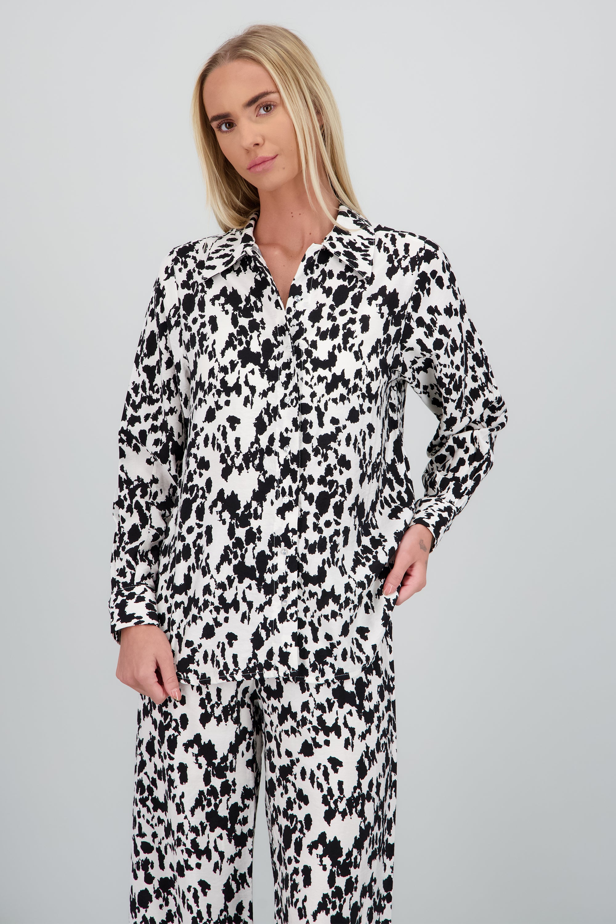 Camisa oversized estampado manchas NEGRO COMBO