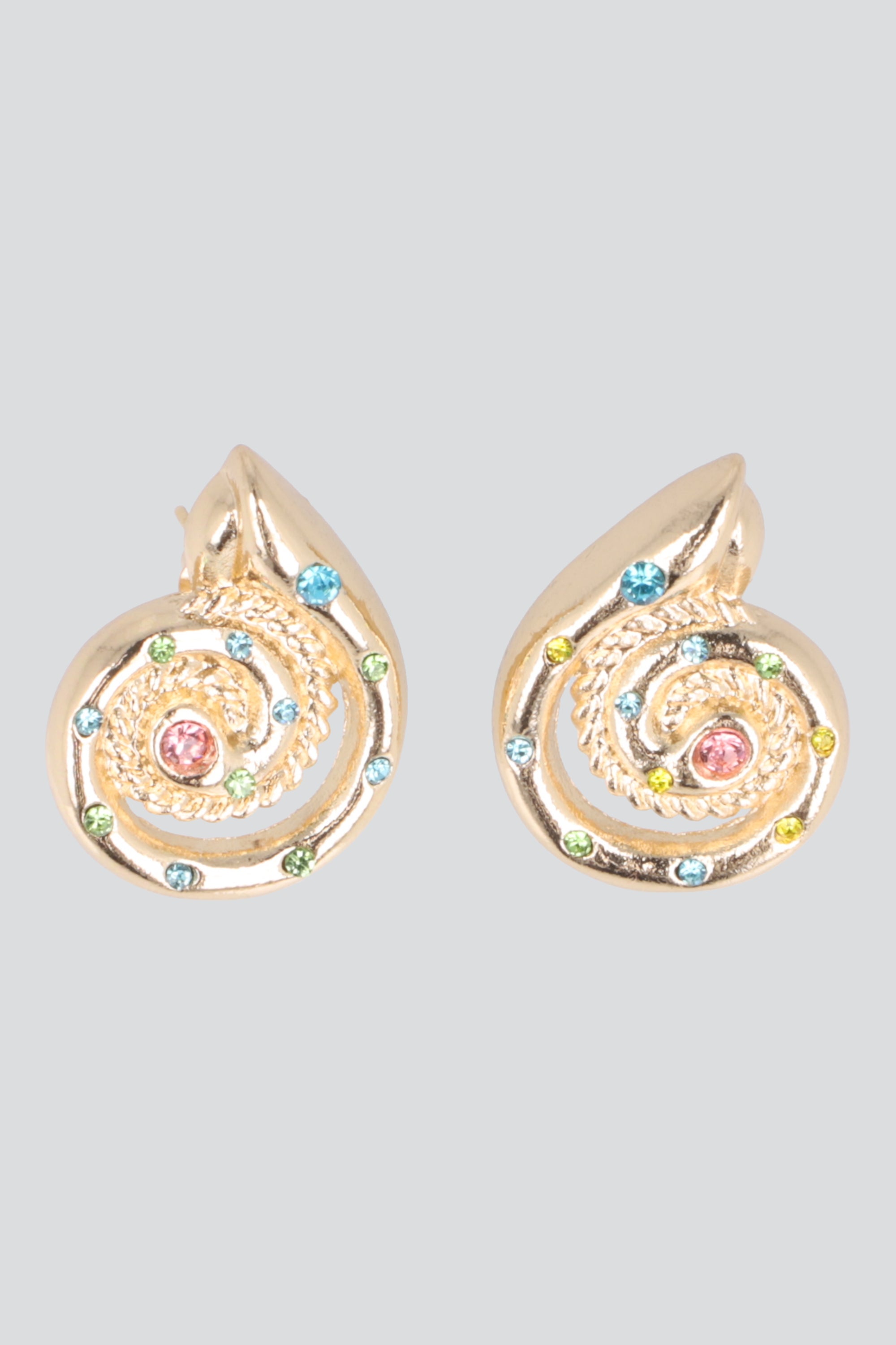 ARETES CARACOLA METAL ORO