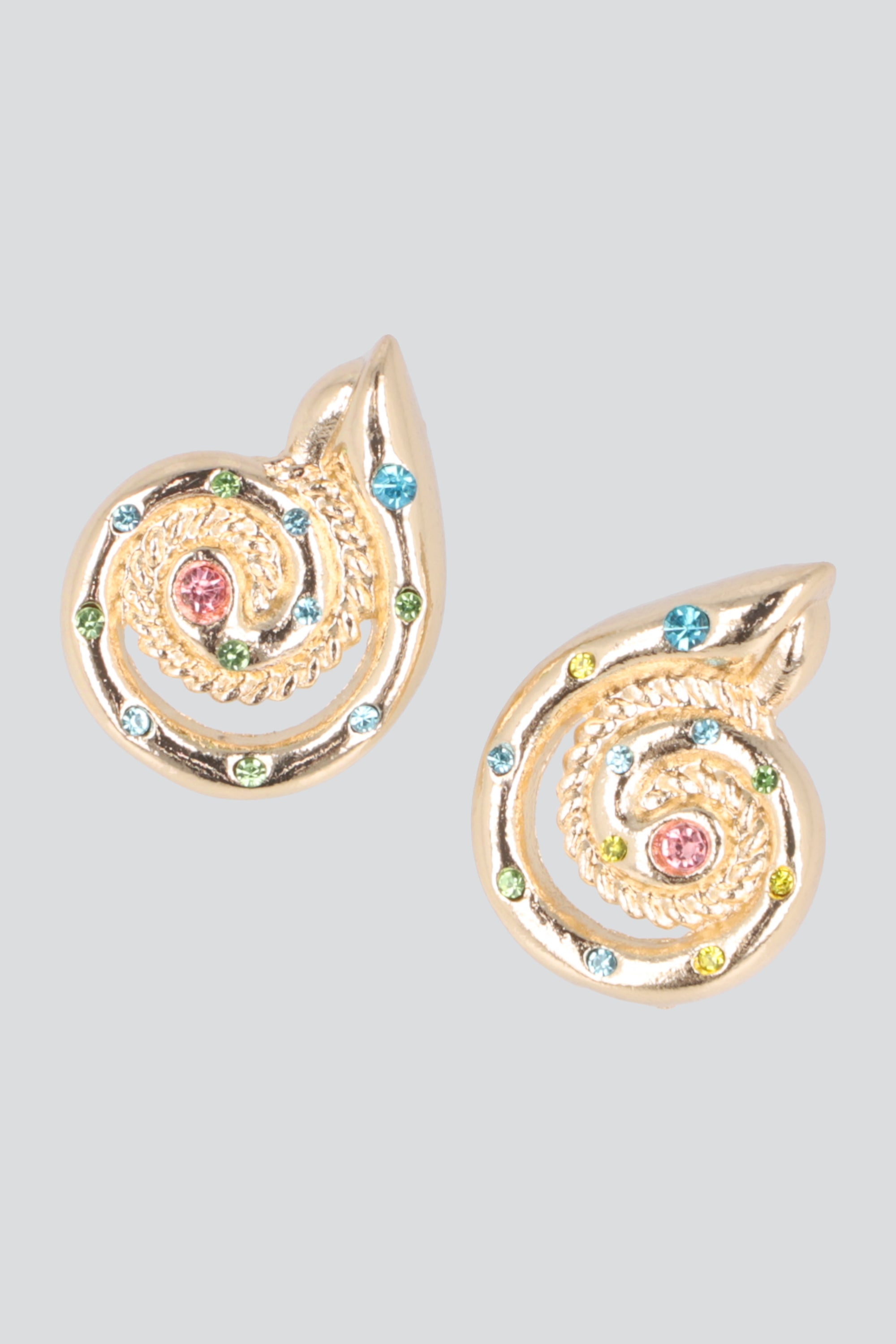 ARETES CARACOLA METAL ORO