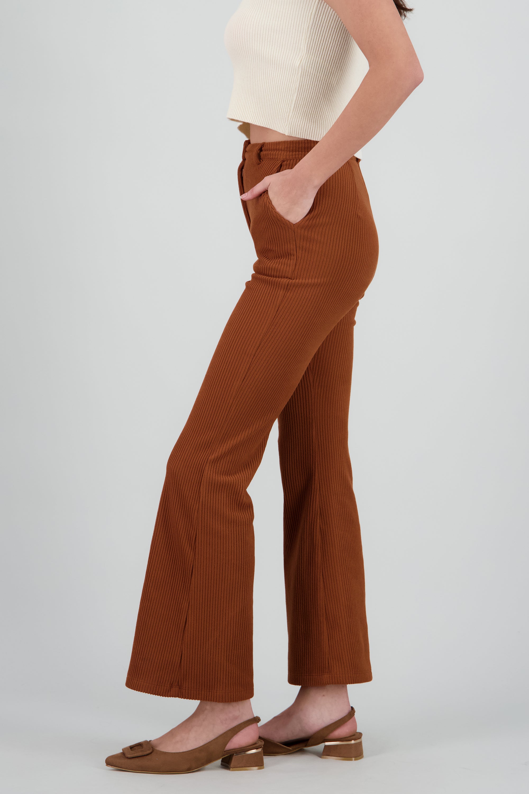 Pantalon de pana recto CAMELLO