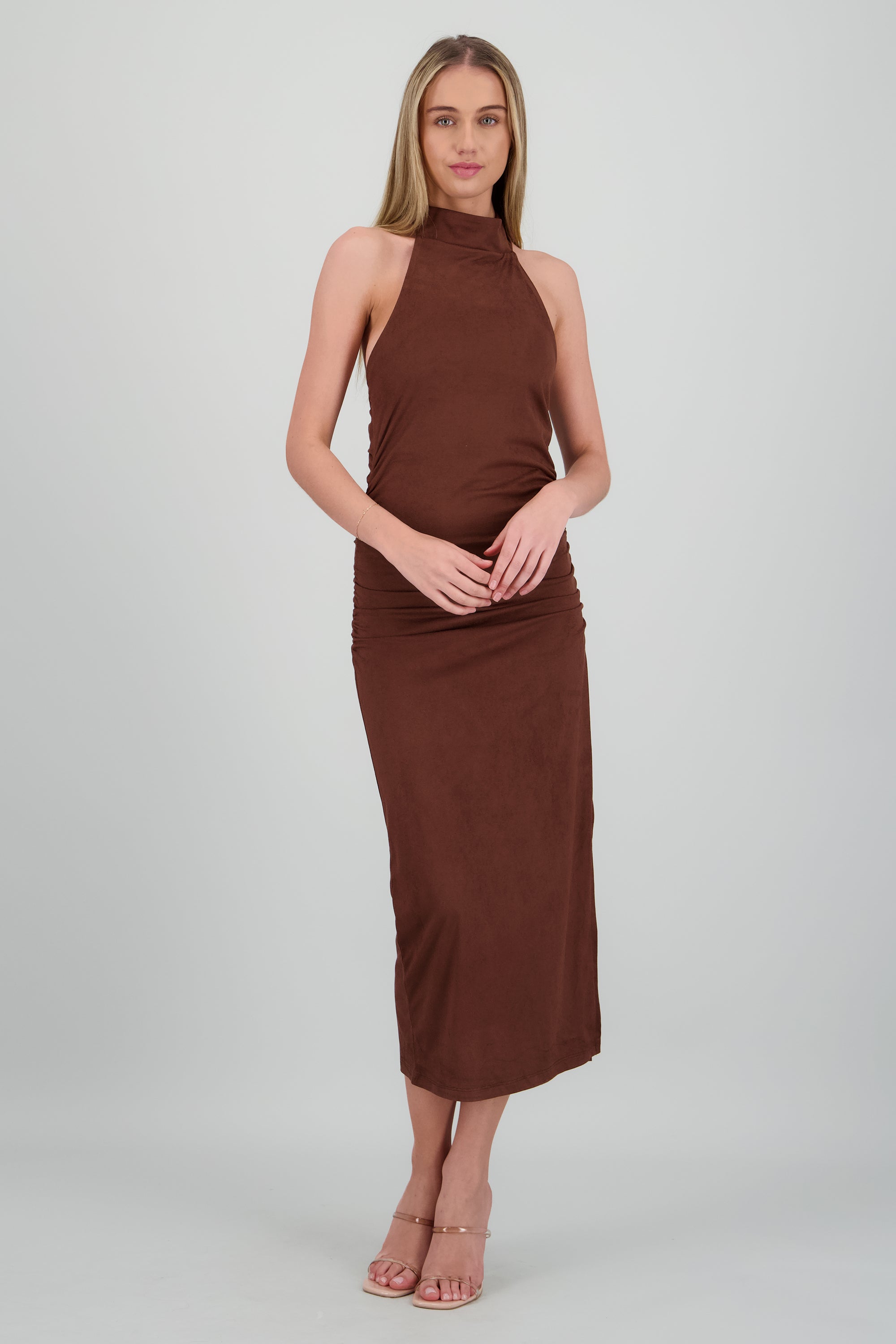 Vestido halter midi drapeado CHOCOLATE