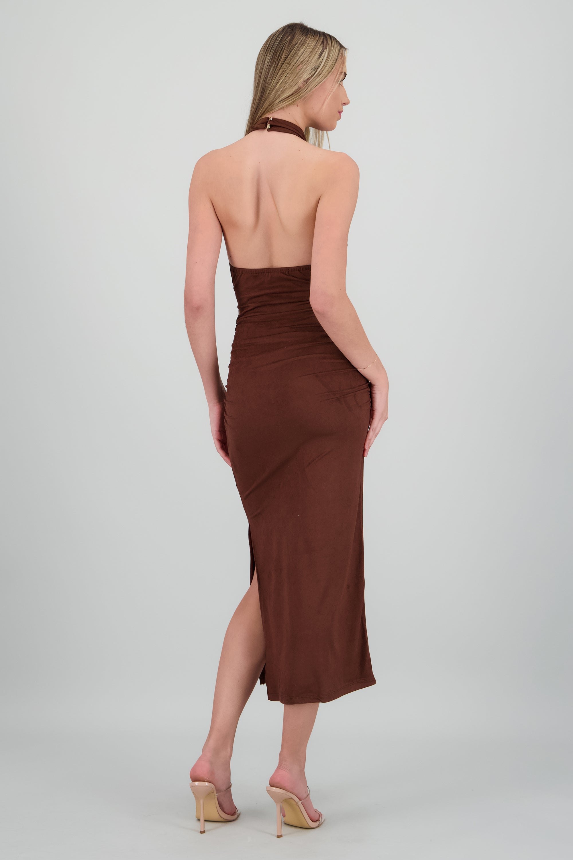 Vestido halter midi drapeado CHOCOLATE