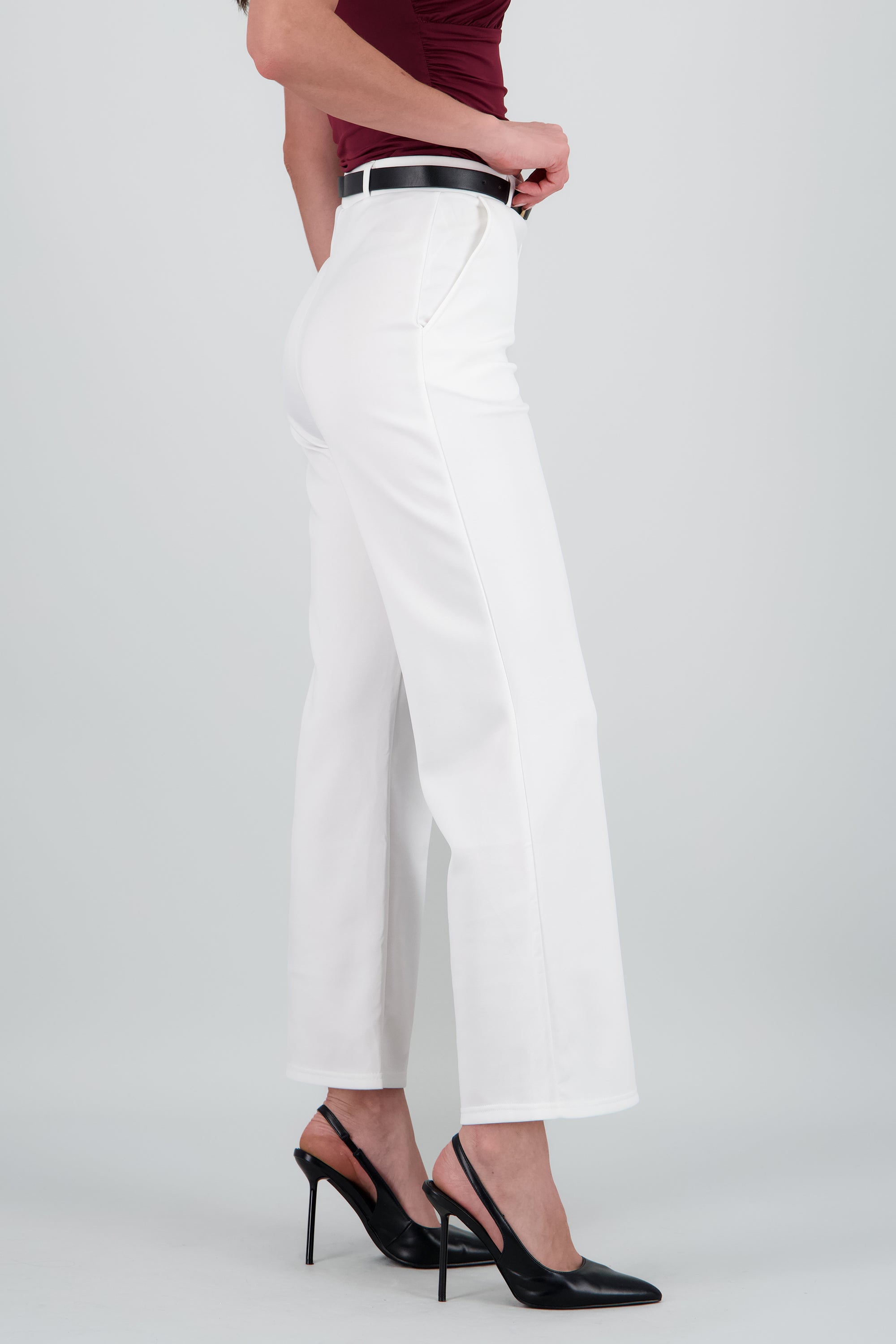 Pantalon estilo recto con cinturon BLANCO