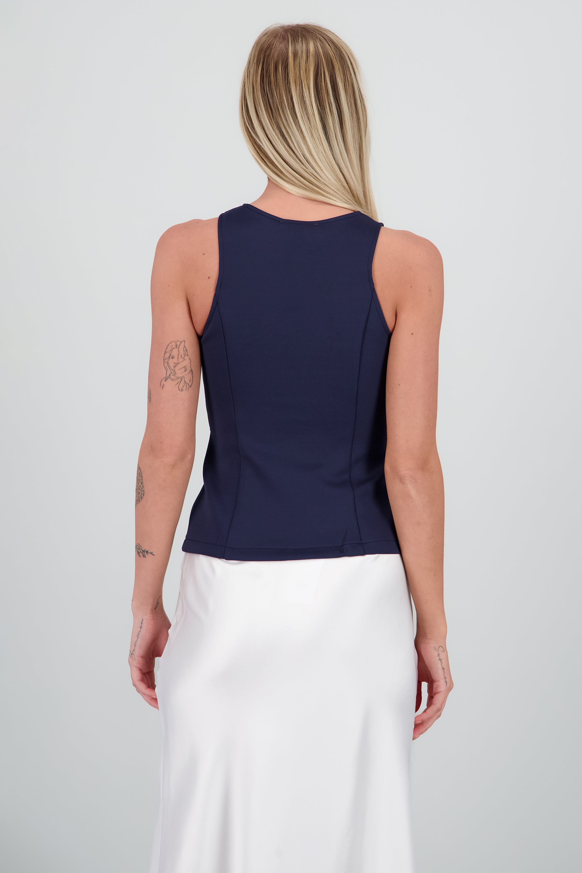 Chaleco detalle botones flor MARINO