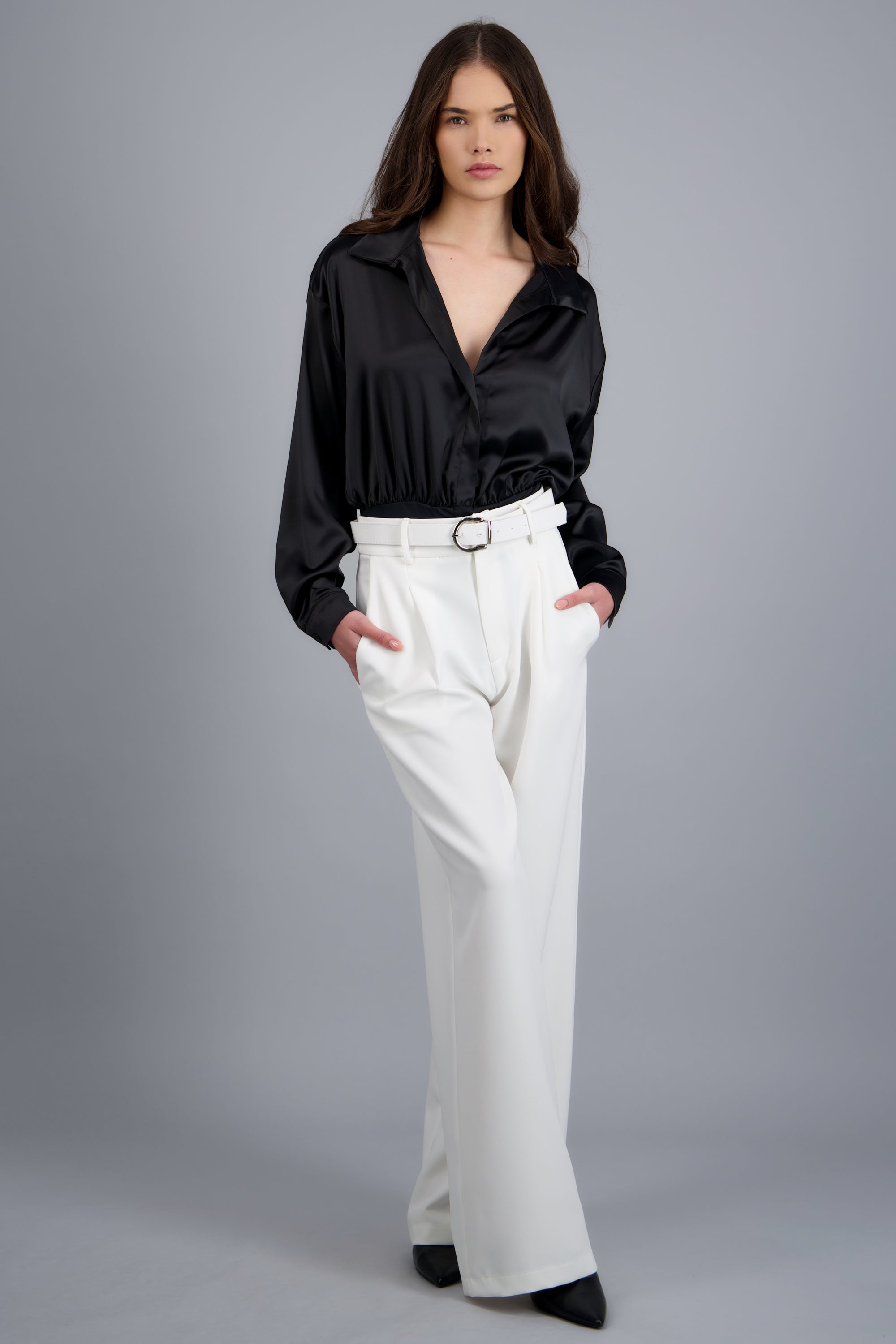 Pantalon sastre basico con cinturon Hypsters HUESO