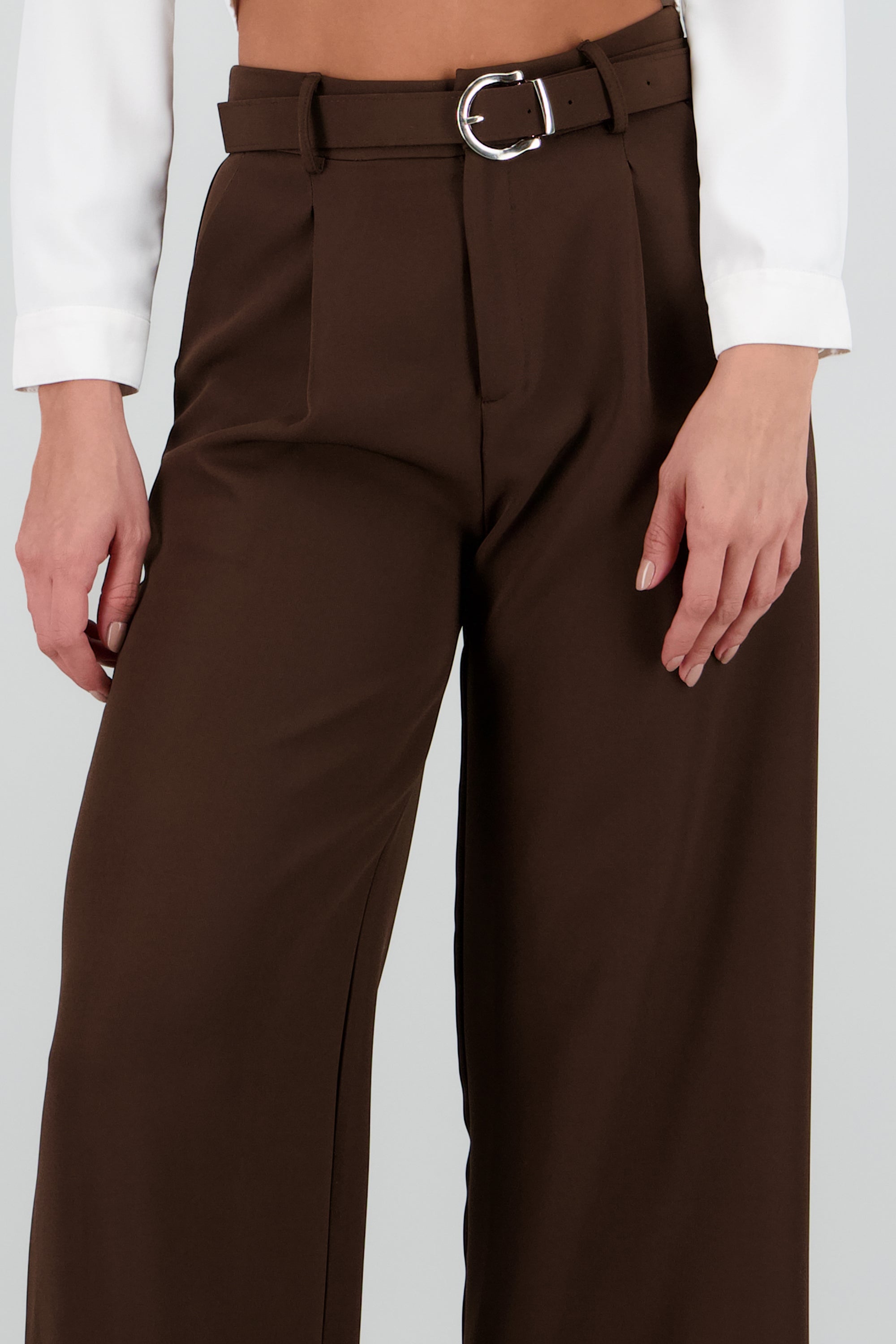 Pantalon sastre basico con cinturon Hypsters CHOCOLATE