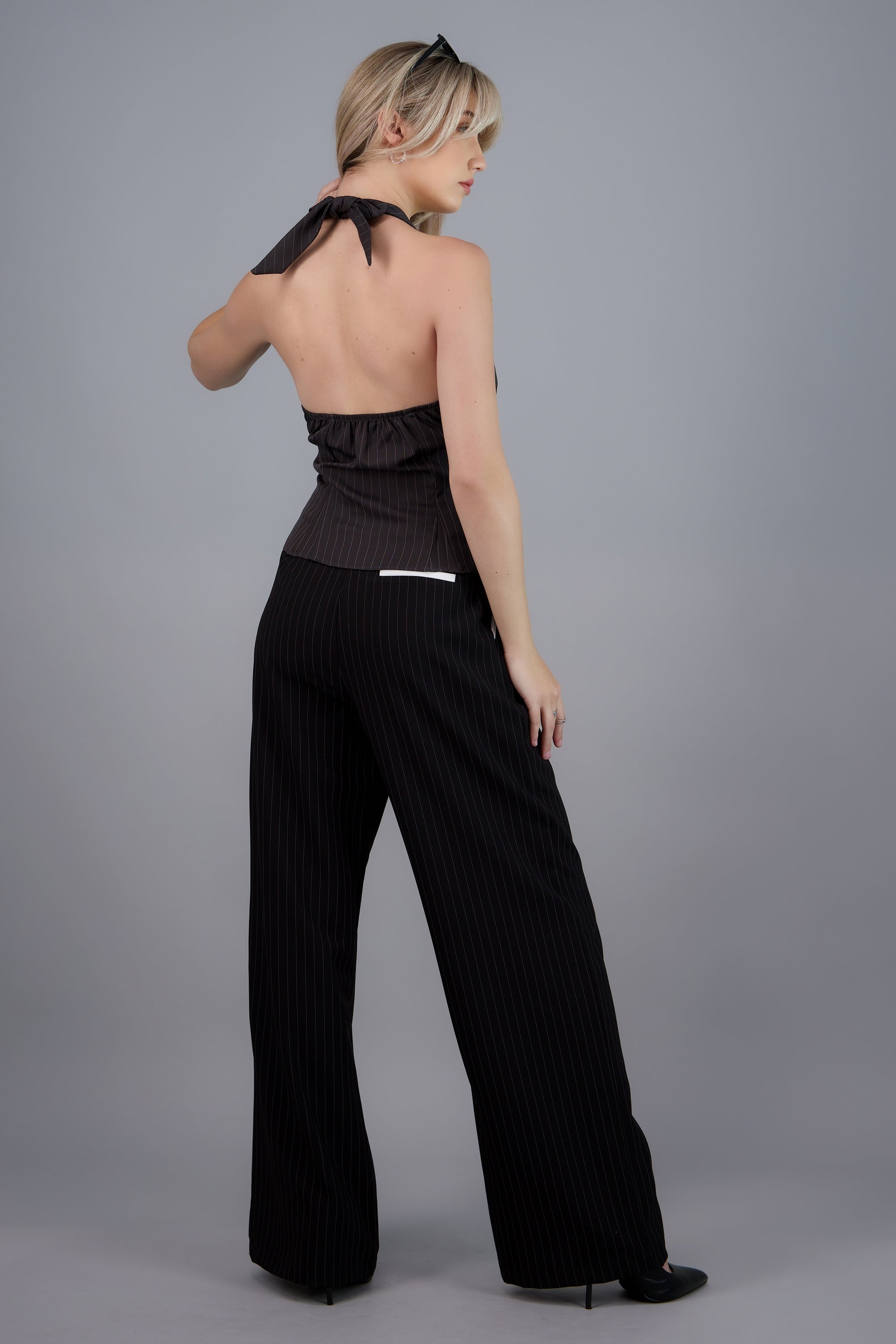 Top halter amarre estampado rayas GRIS COMBO