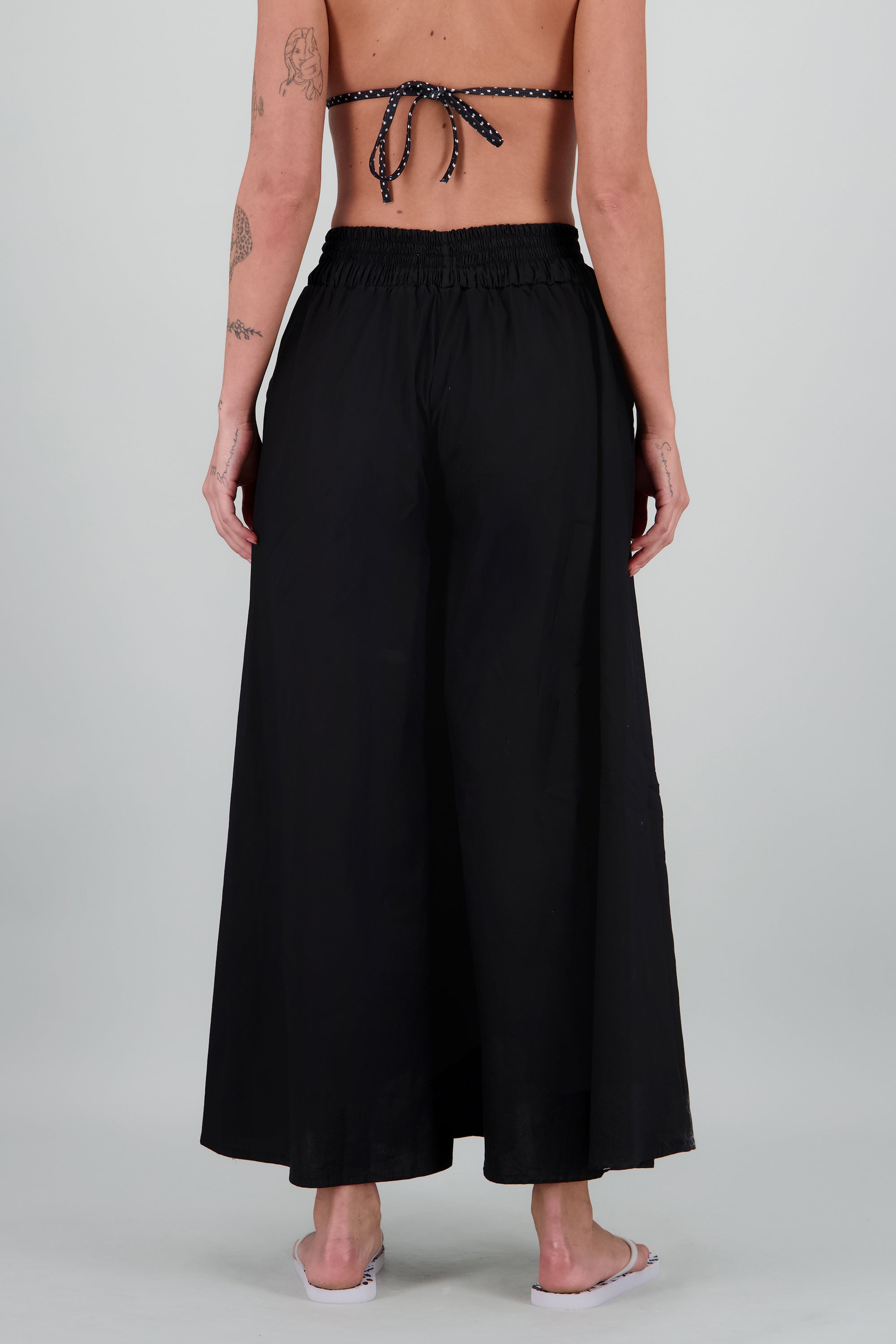 Pantalon super amplio resorte bolsas NEGRO