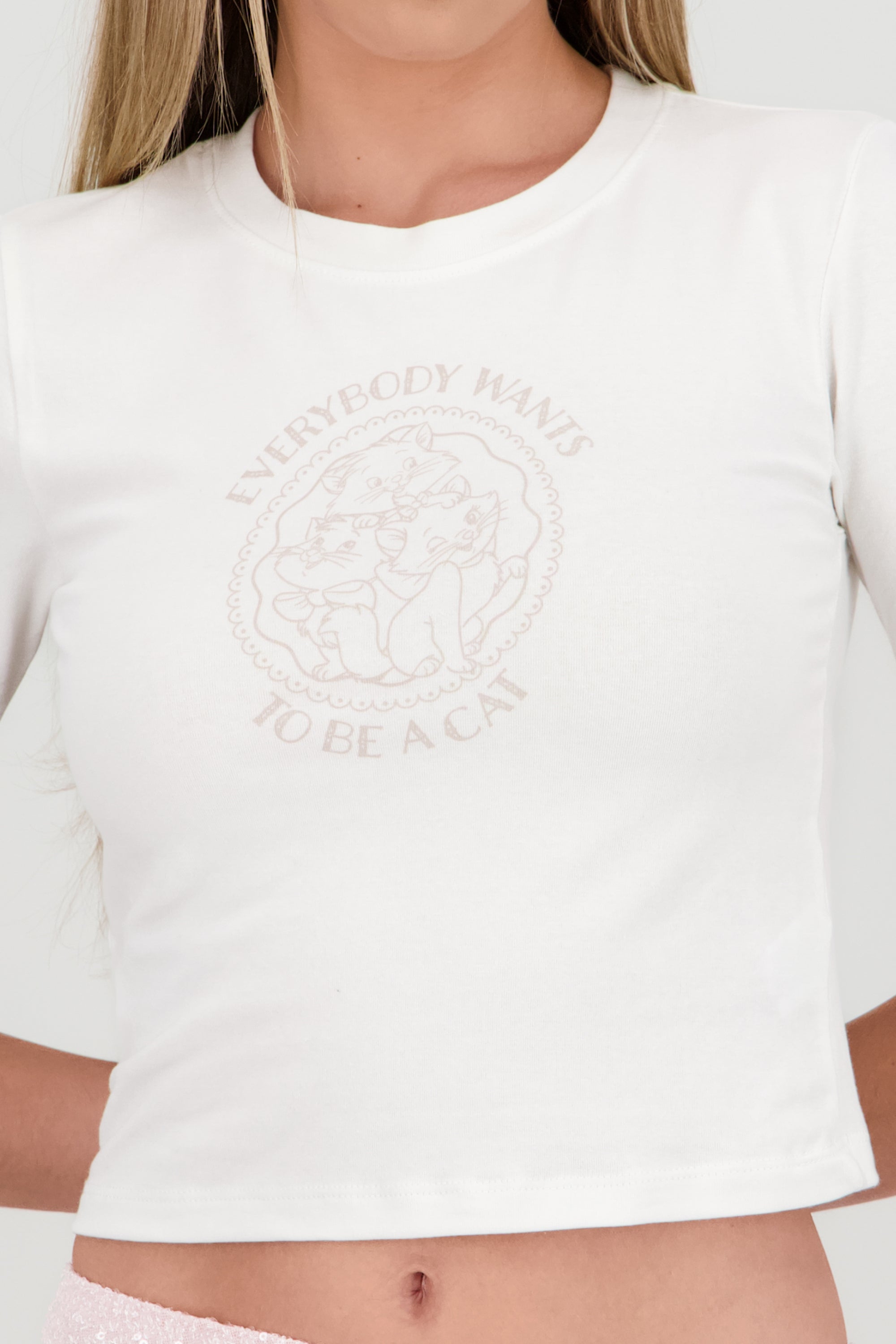 Crop aristogatos manga corta HUESO