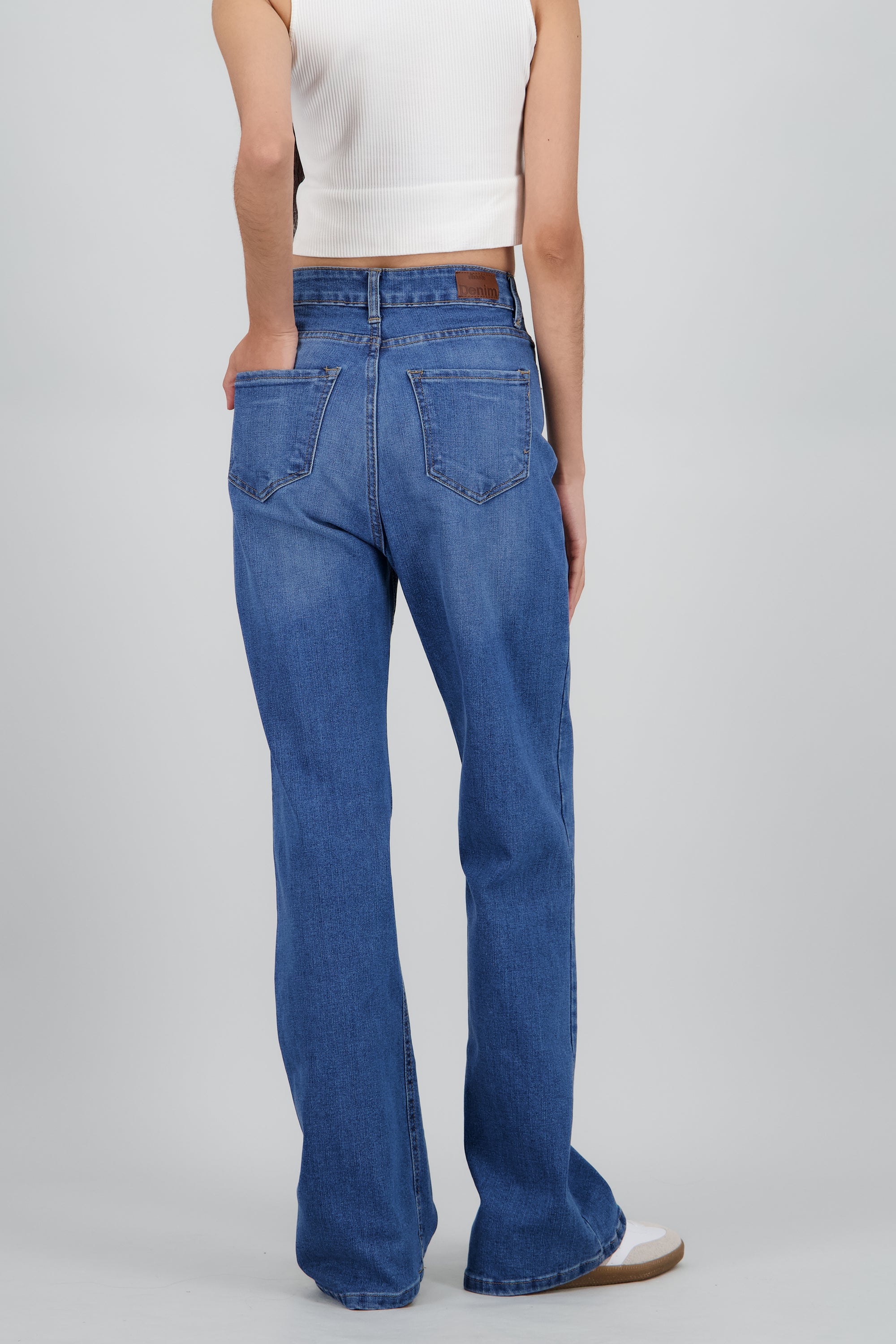 Jeans straight wide basico MEDIUM WASH