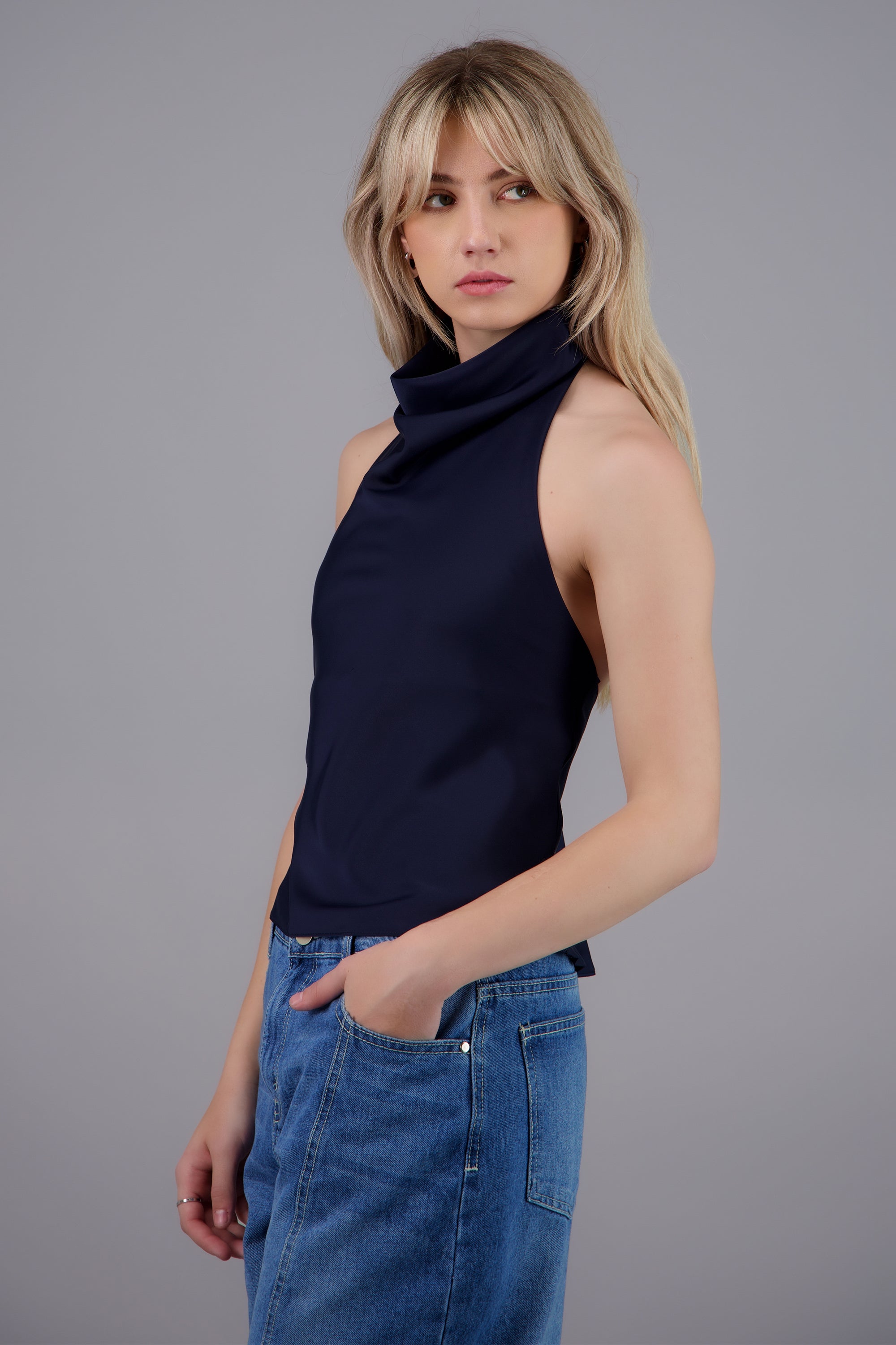 Top halter de cuello cascada satinado MARINO