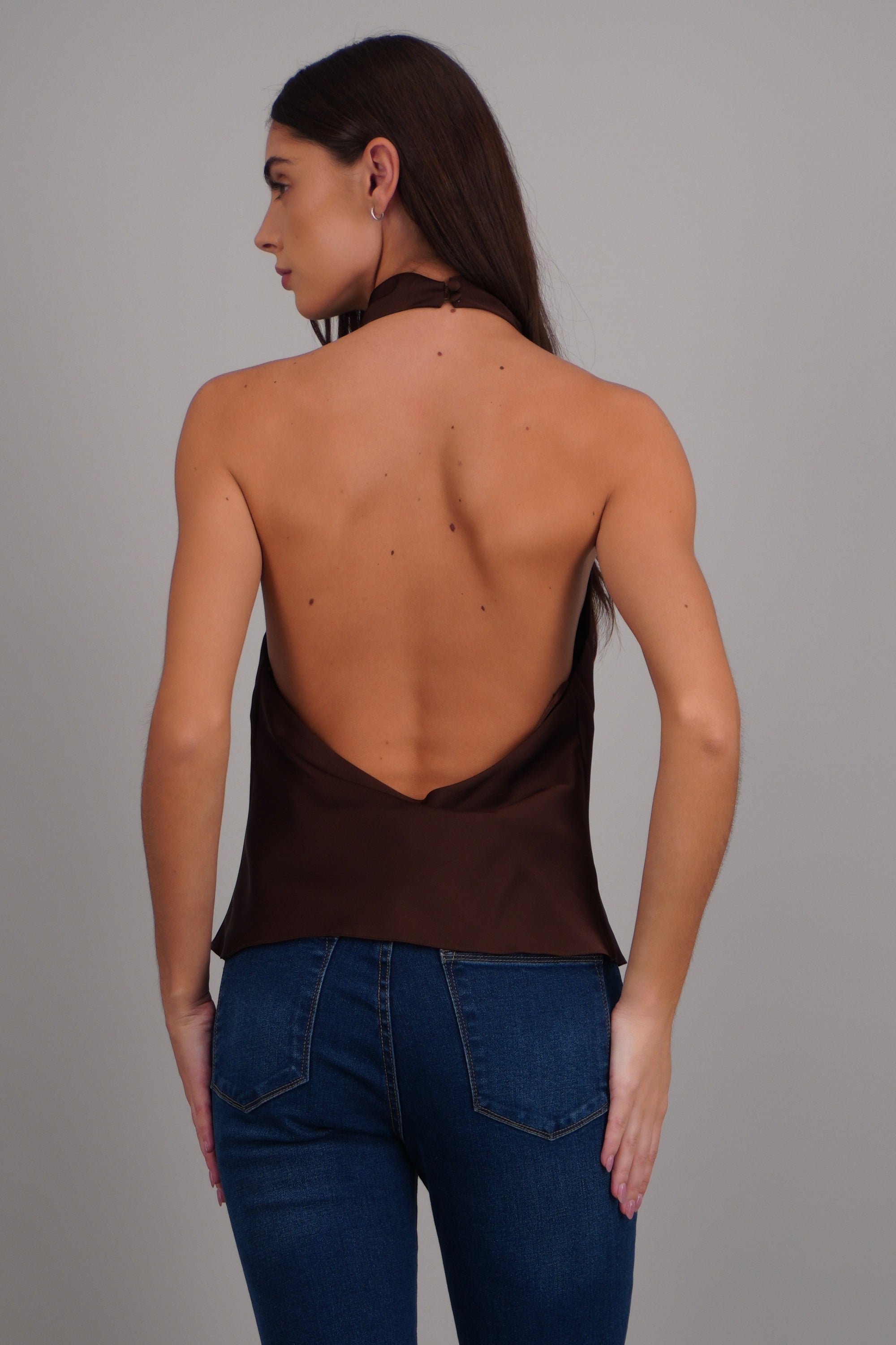 Top halter de cuello cascada satinado CHOCOLATE
