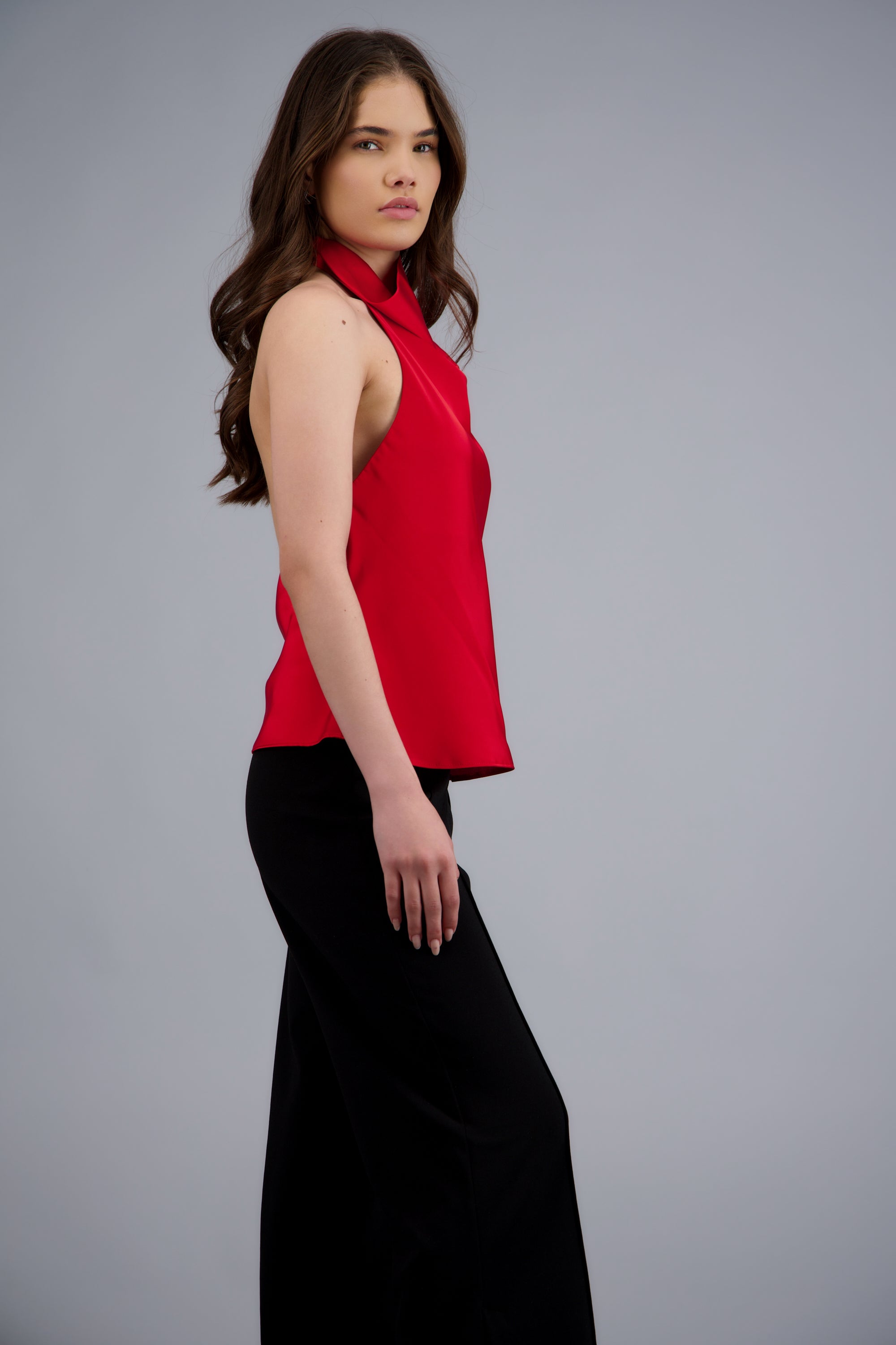 Top halter de cuello cascada satinado ROJO