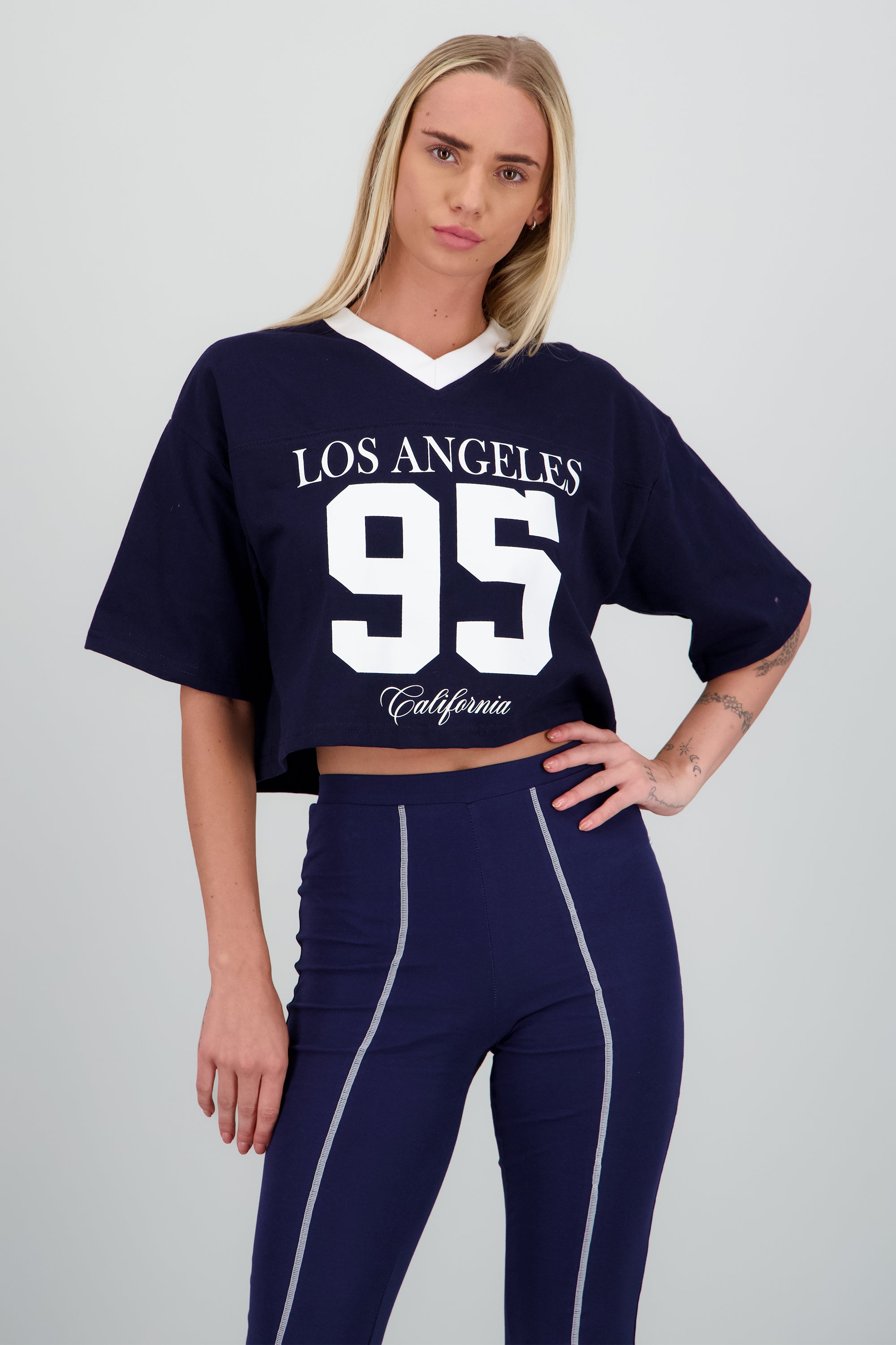 Playera boxy estampado numeros MARINO