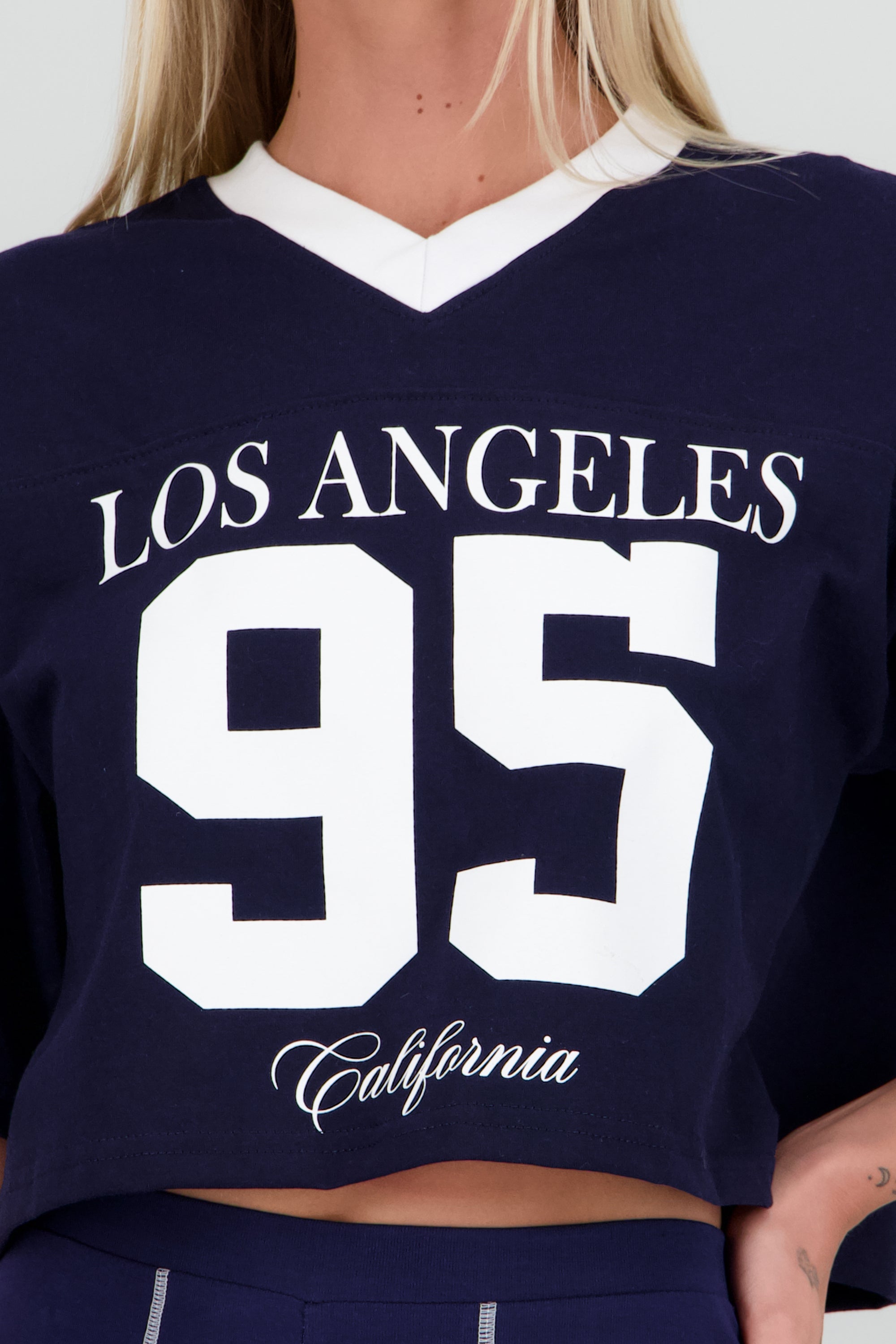 Playera boxy estampado numeros MARINO