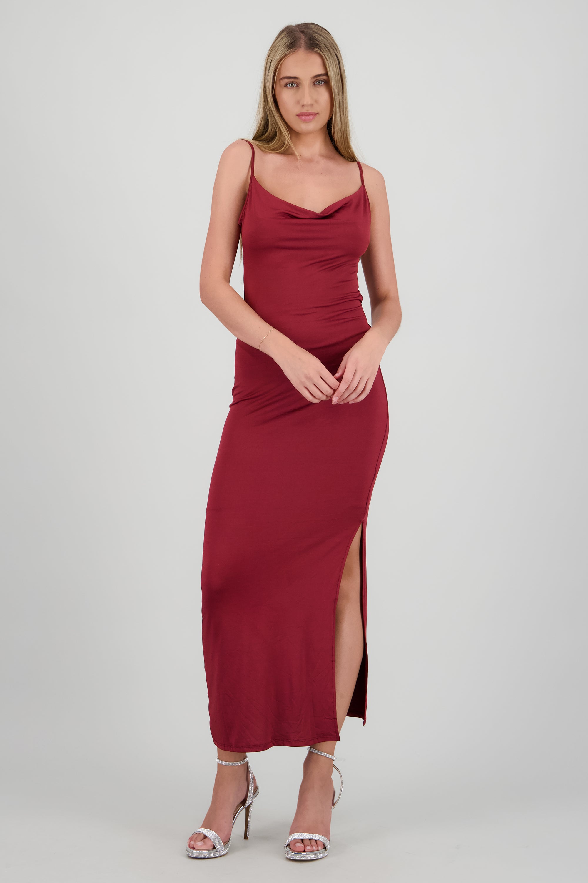Vestido cuello cascada escote espalda VINO