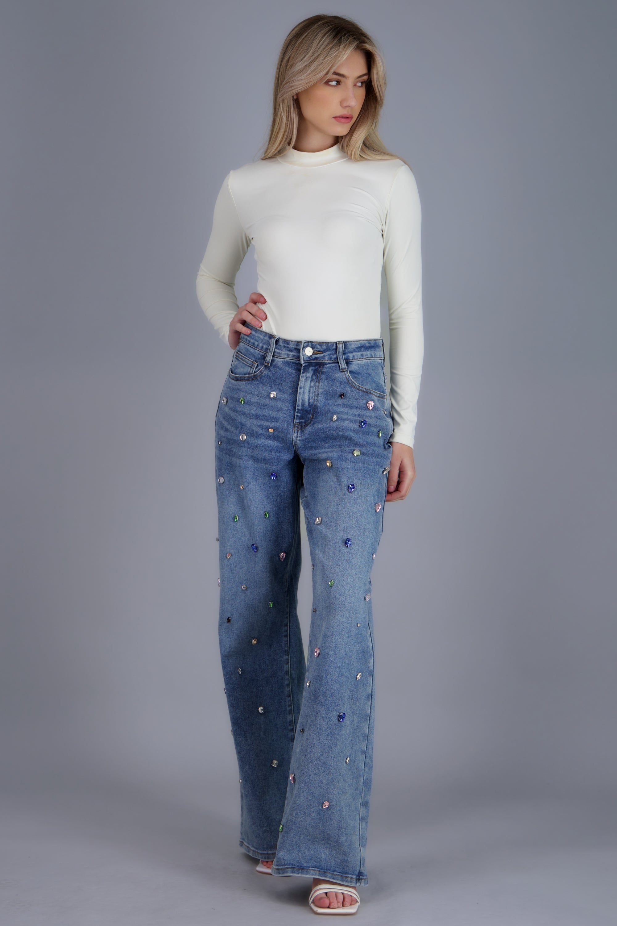 Jeans wide leg cristales LIGHT WASH