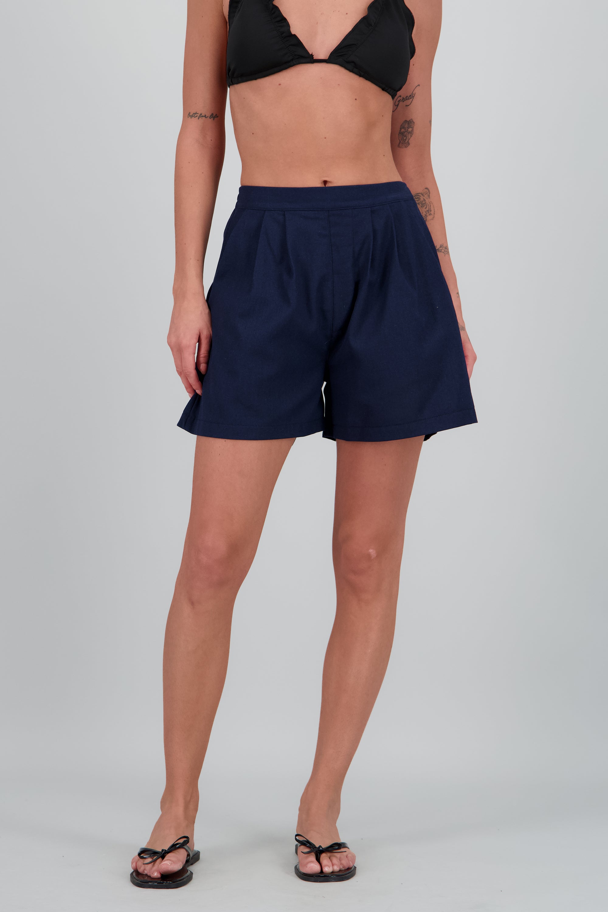 Short tipo bermuda lino MARINO