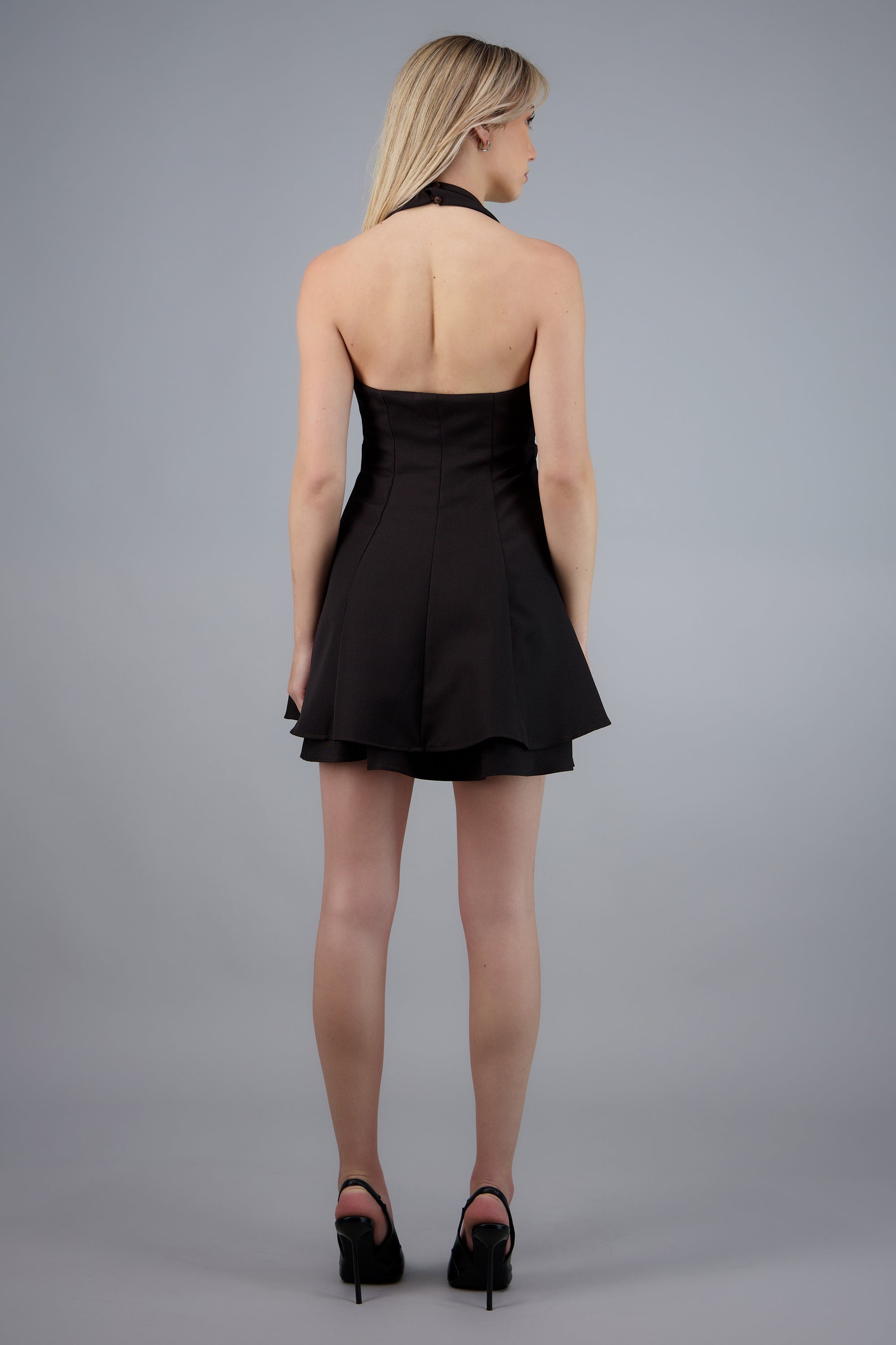 Vestido corto halter con falda ampon CHOCOLATE