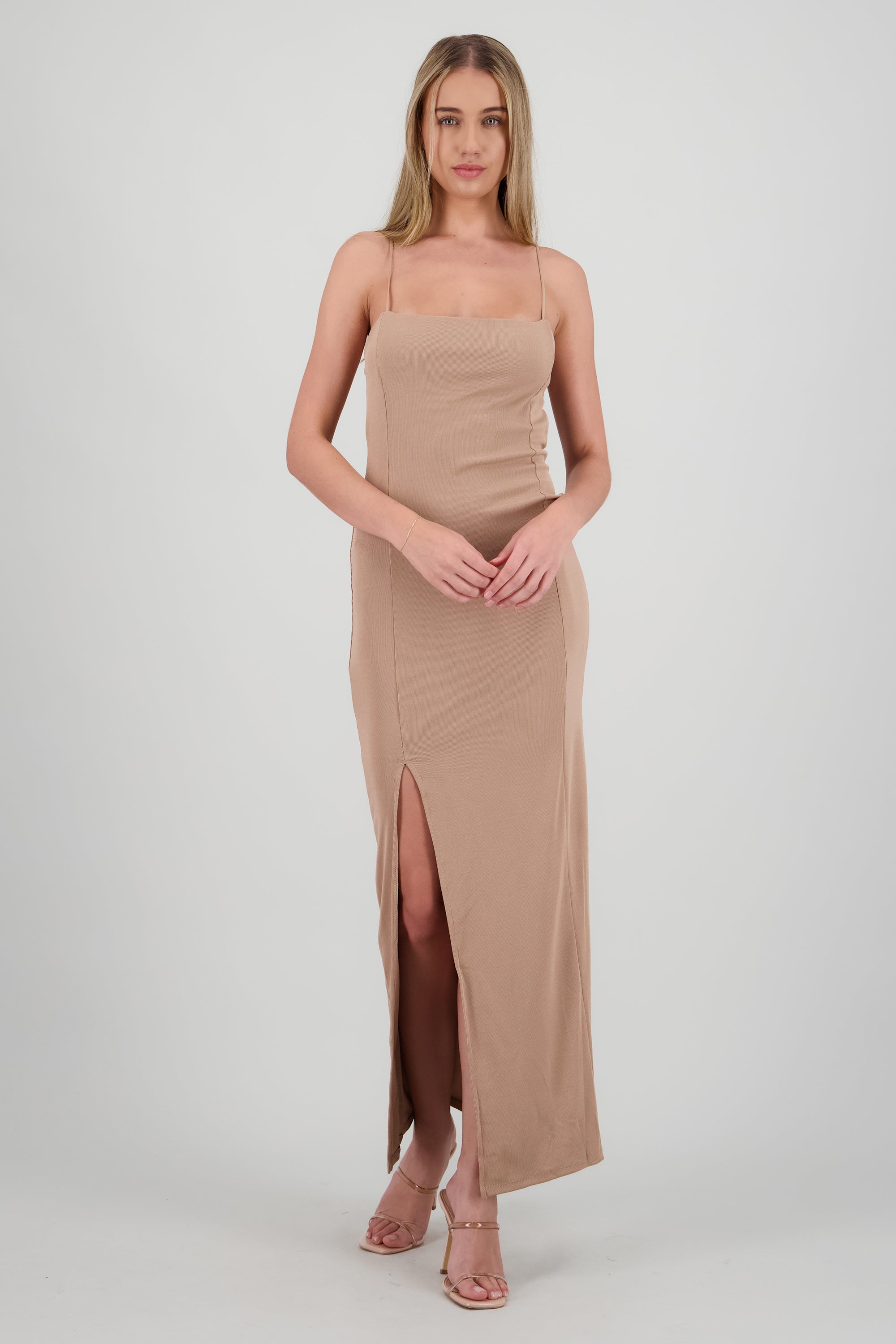 Vestido escote cuadrado tirantes TAUPE