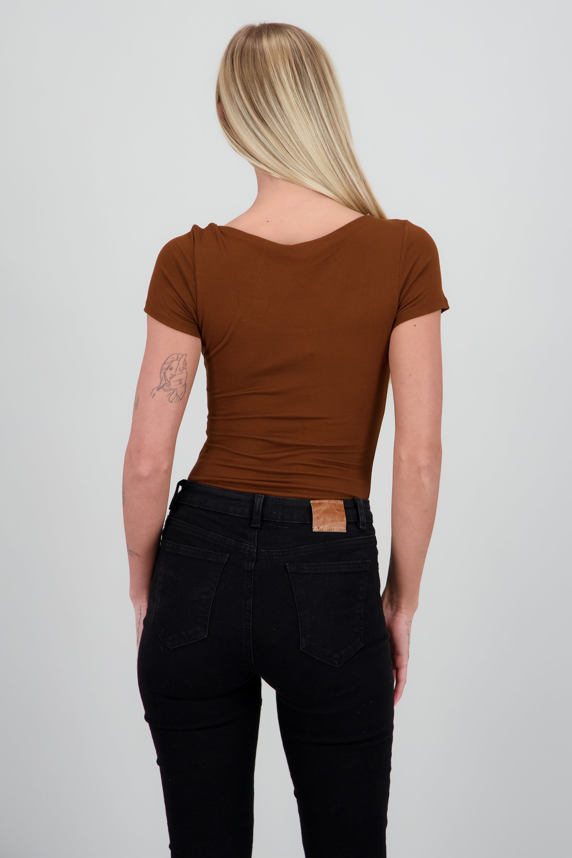 Bodysuit escote redondo manga corta CHOCOLATE