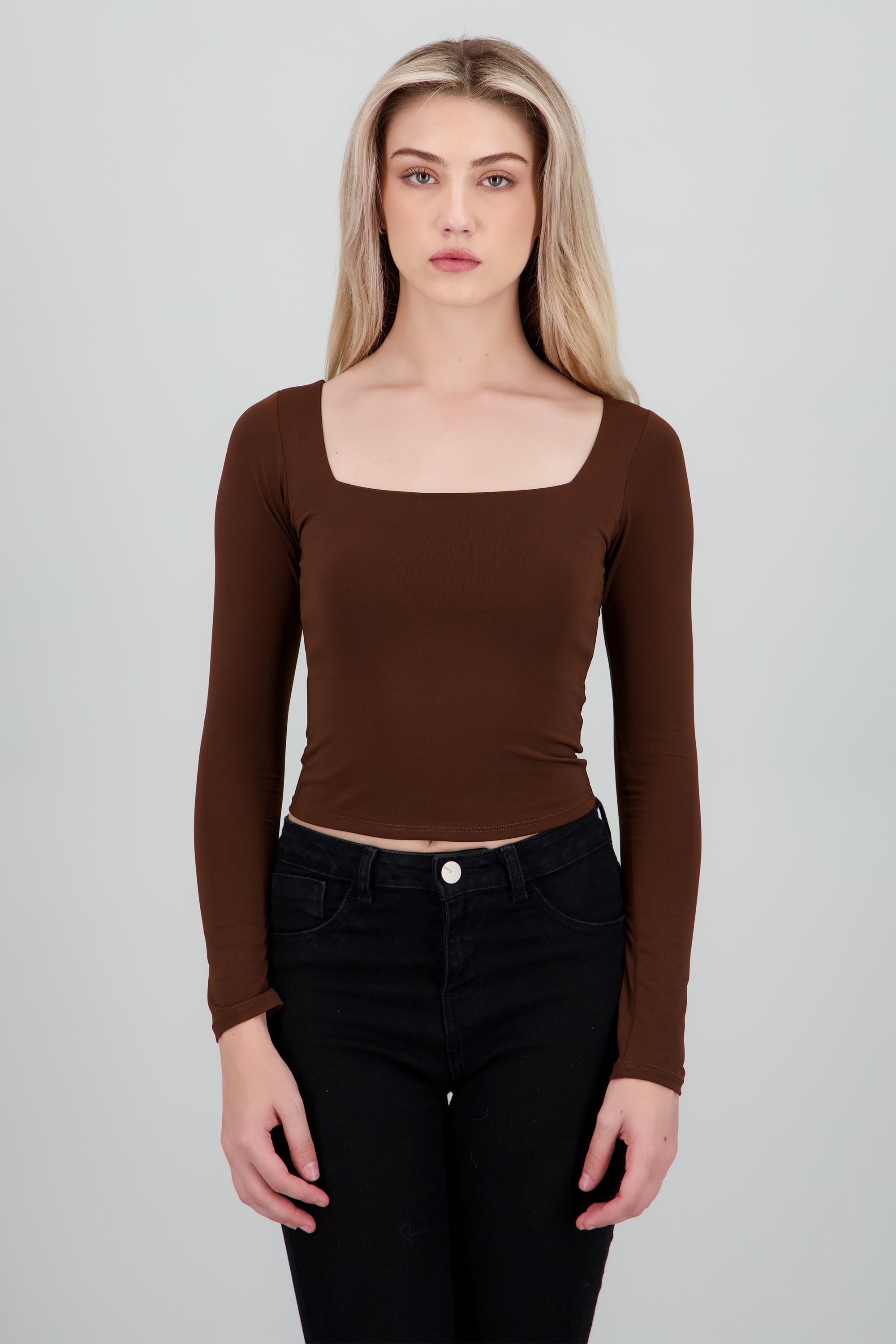 Top escote cuadrado manga larga CHOCOLATE