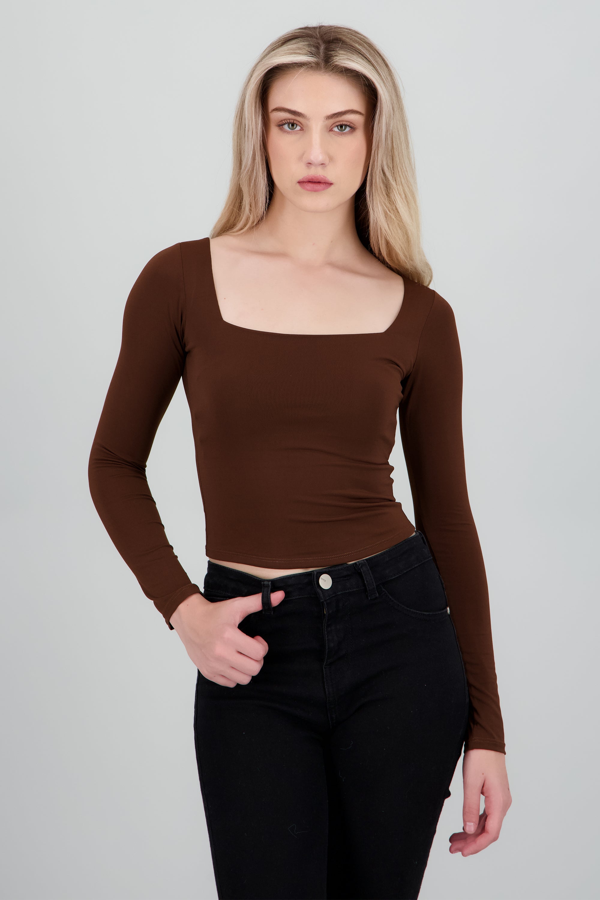 Top escote cuadrado manga larga CHOCOLATE