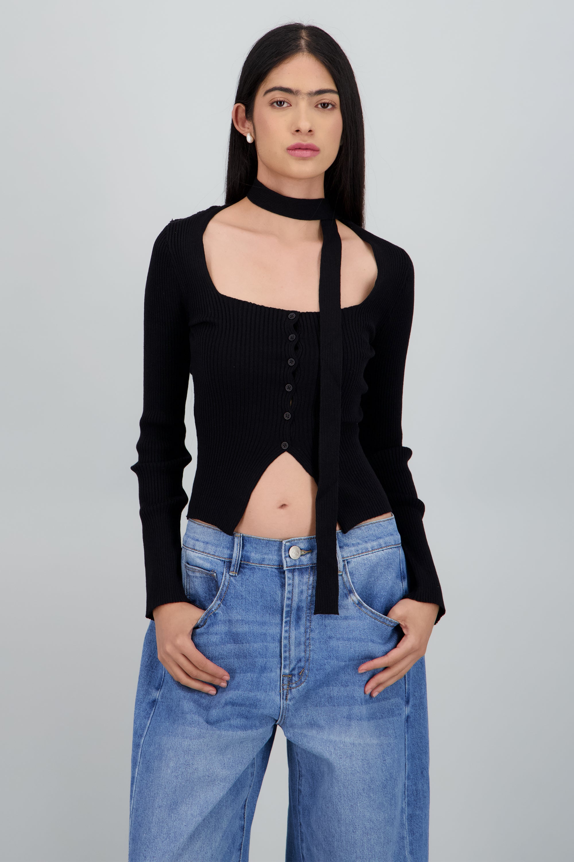 Top manga larga tejido rib con bufanda NEGRO