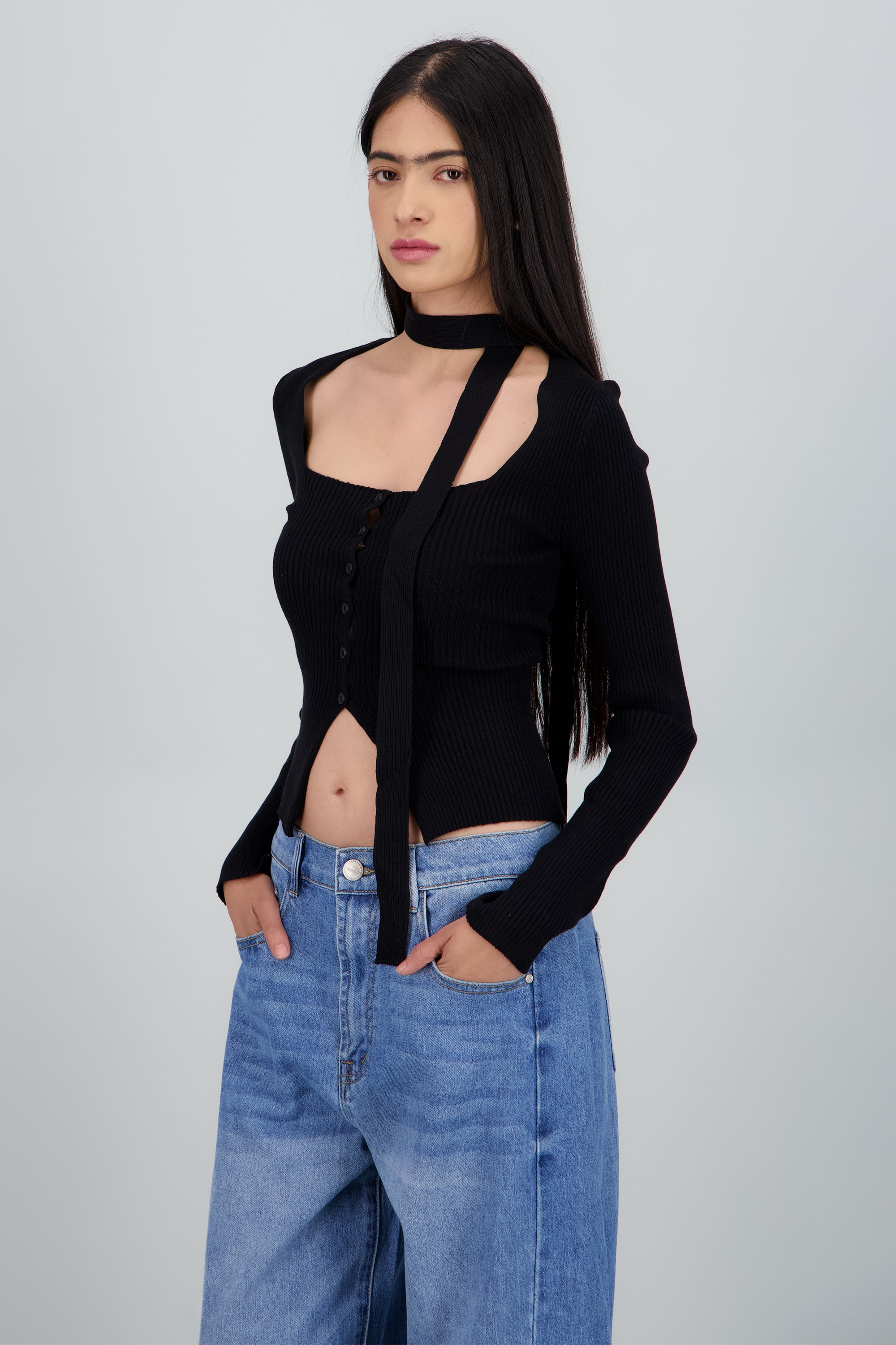 Top manga larga tejido rib con bufanda NEGRO