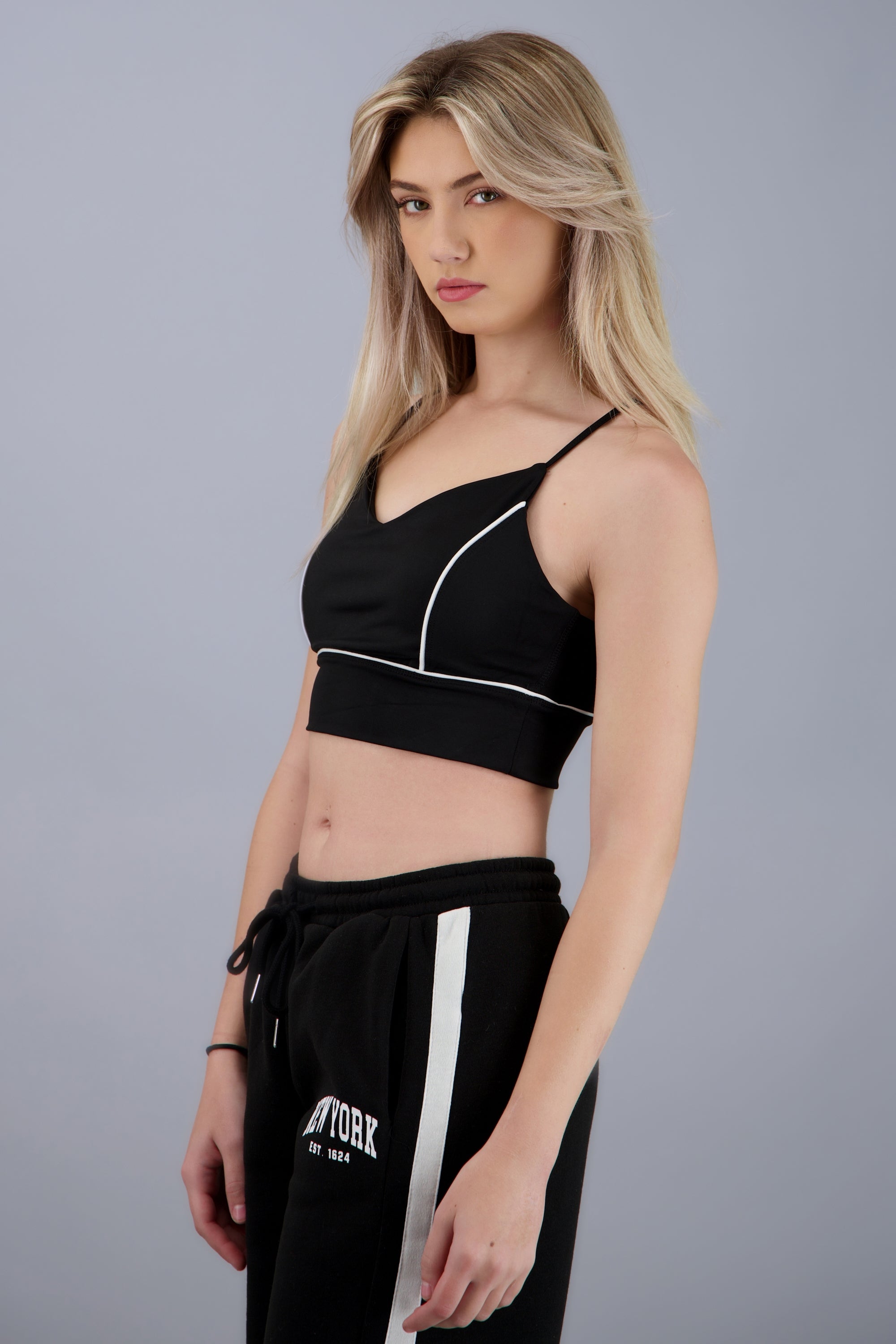 Top deportivo con contraste NEGRO COMBO