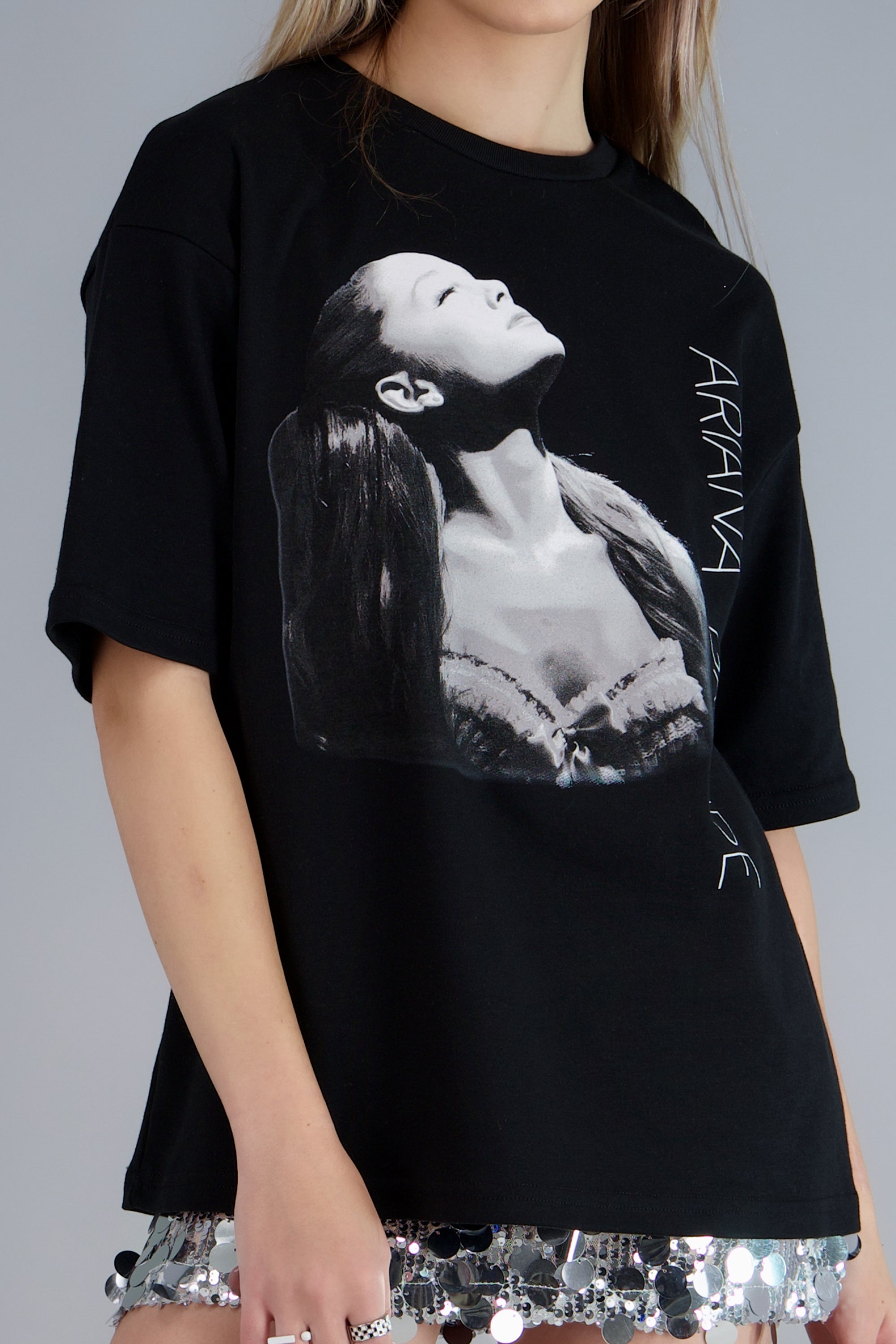 Playera Ariana Grande Yours Truly NEGRO