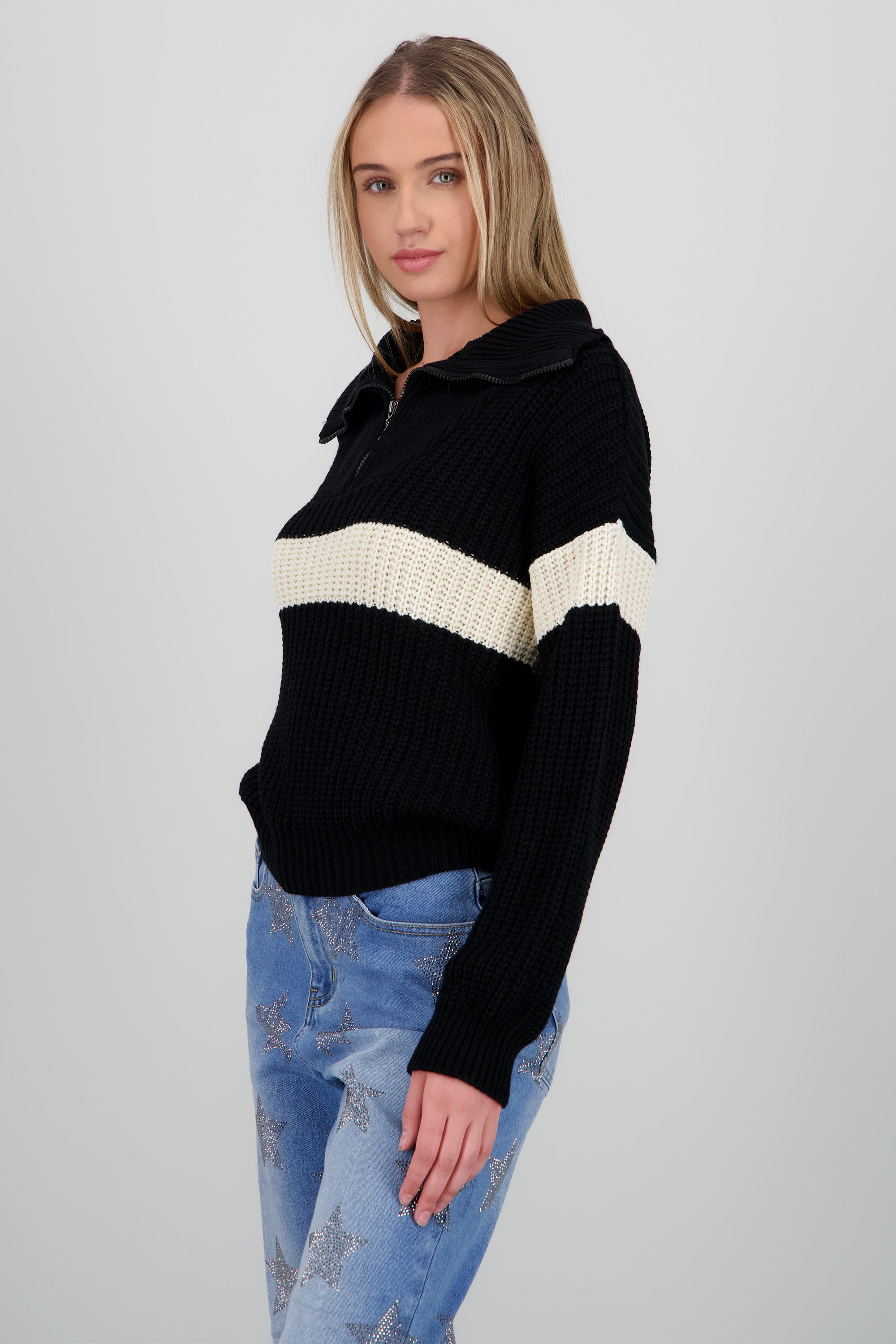 Sueter franja detalle cierre NEGRO