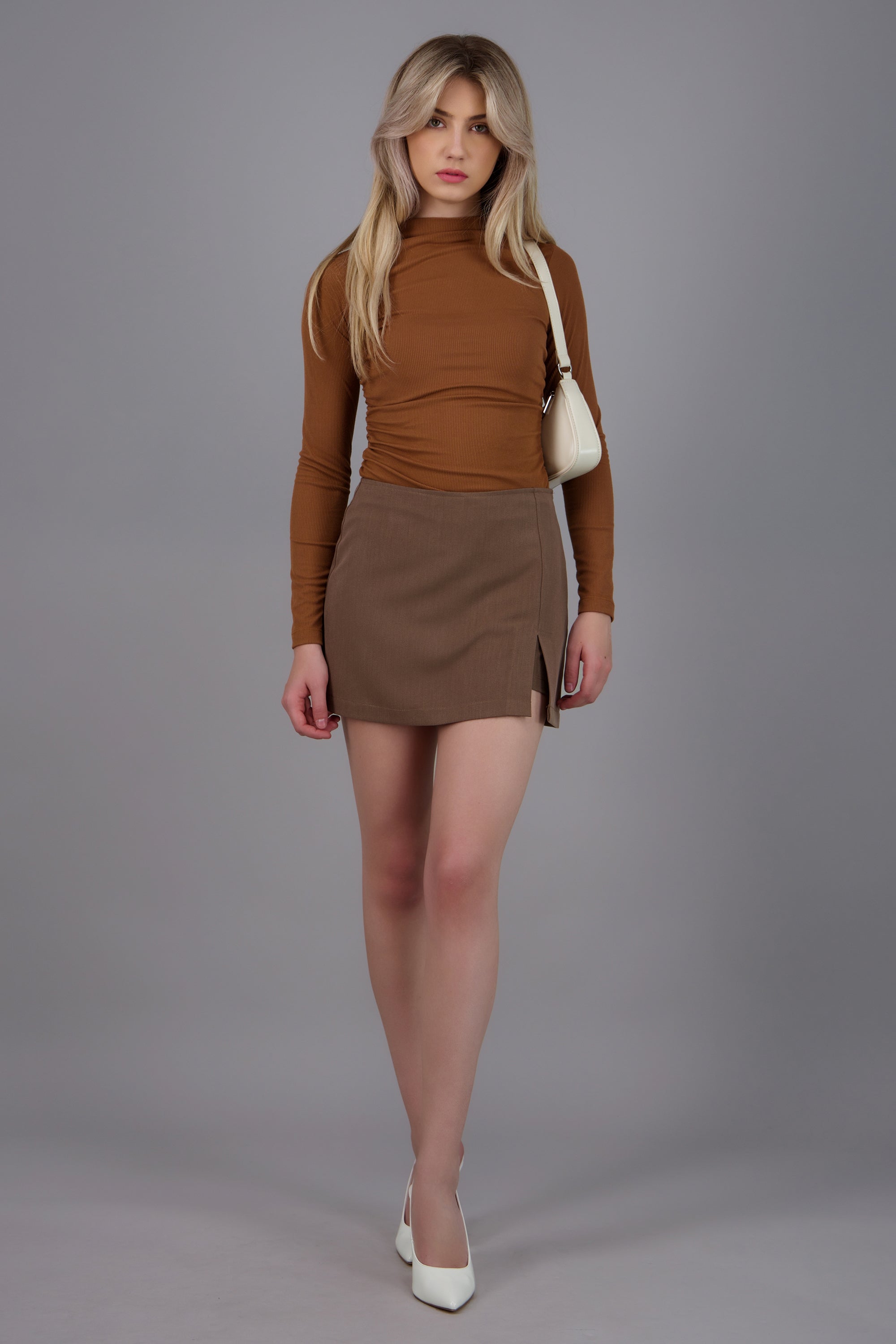 falda mini lisa CHOCOLATE