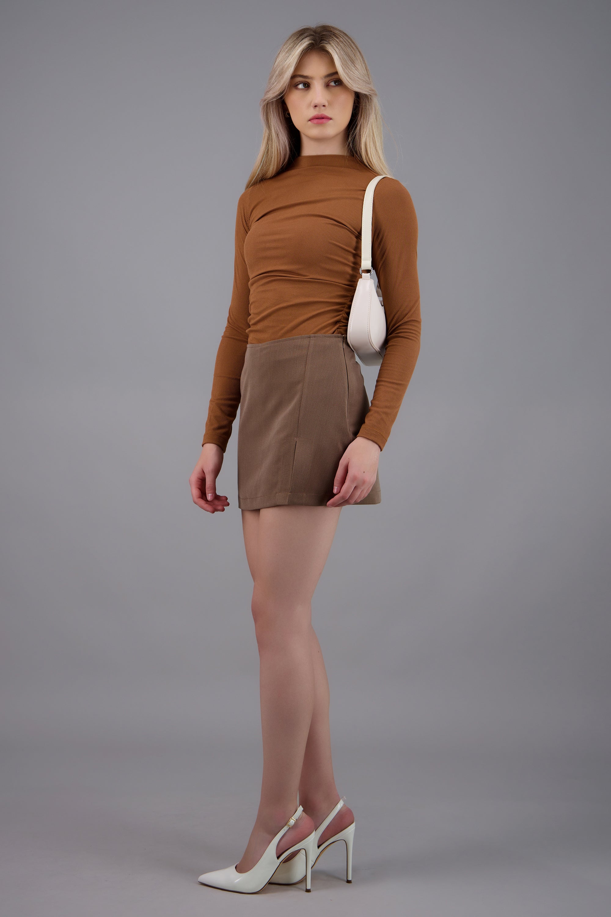 falda mini lisa CHOCOLATE