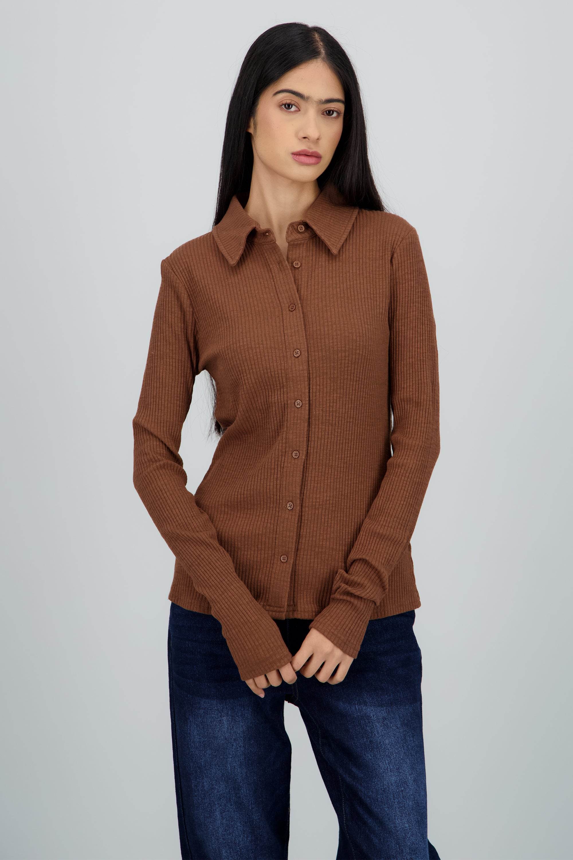 Top manga larga cuello polo de tejido CHOCOLATE