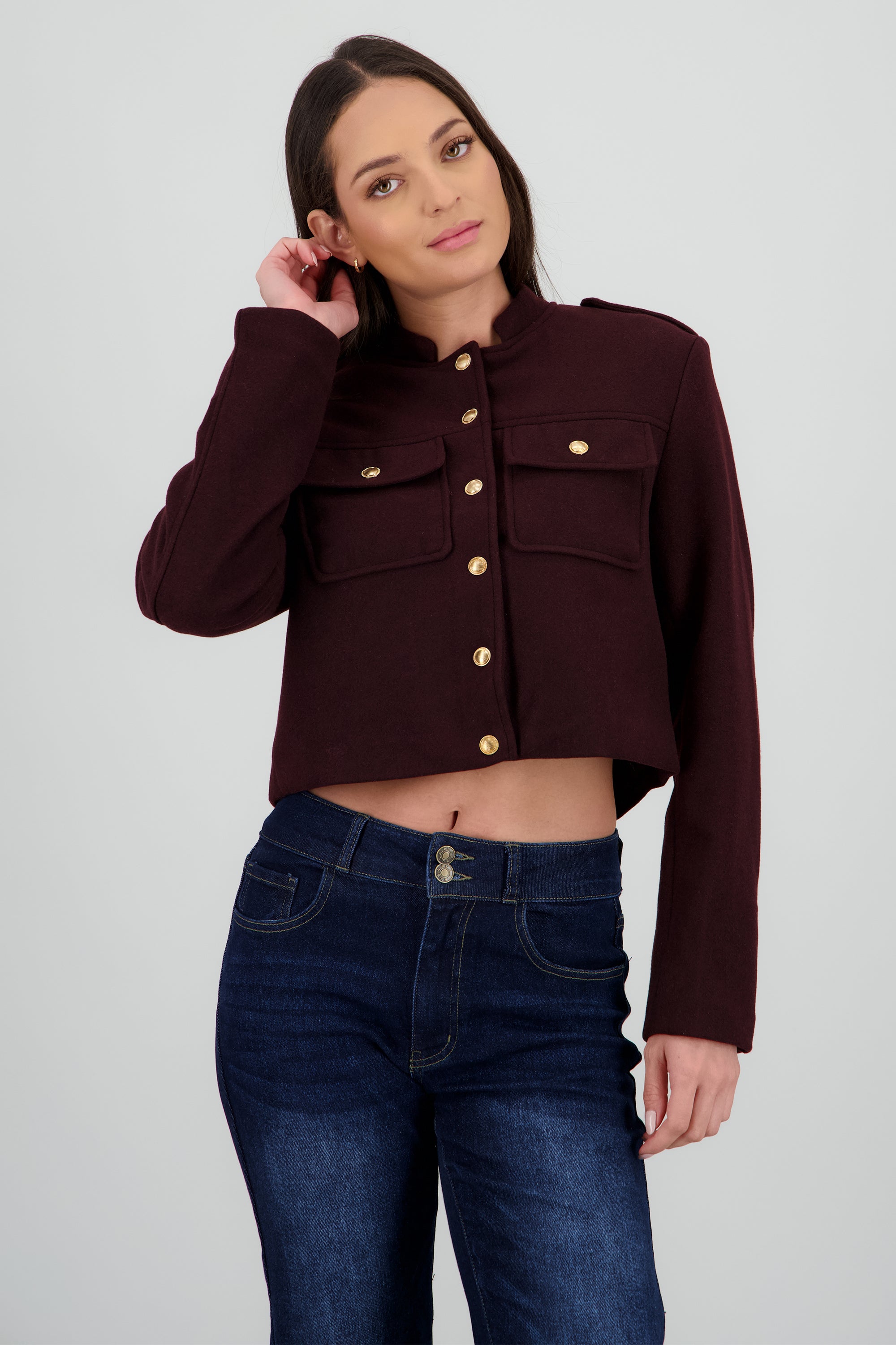 Chamarra bolsas cargo con botones VINO