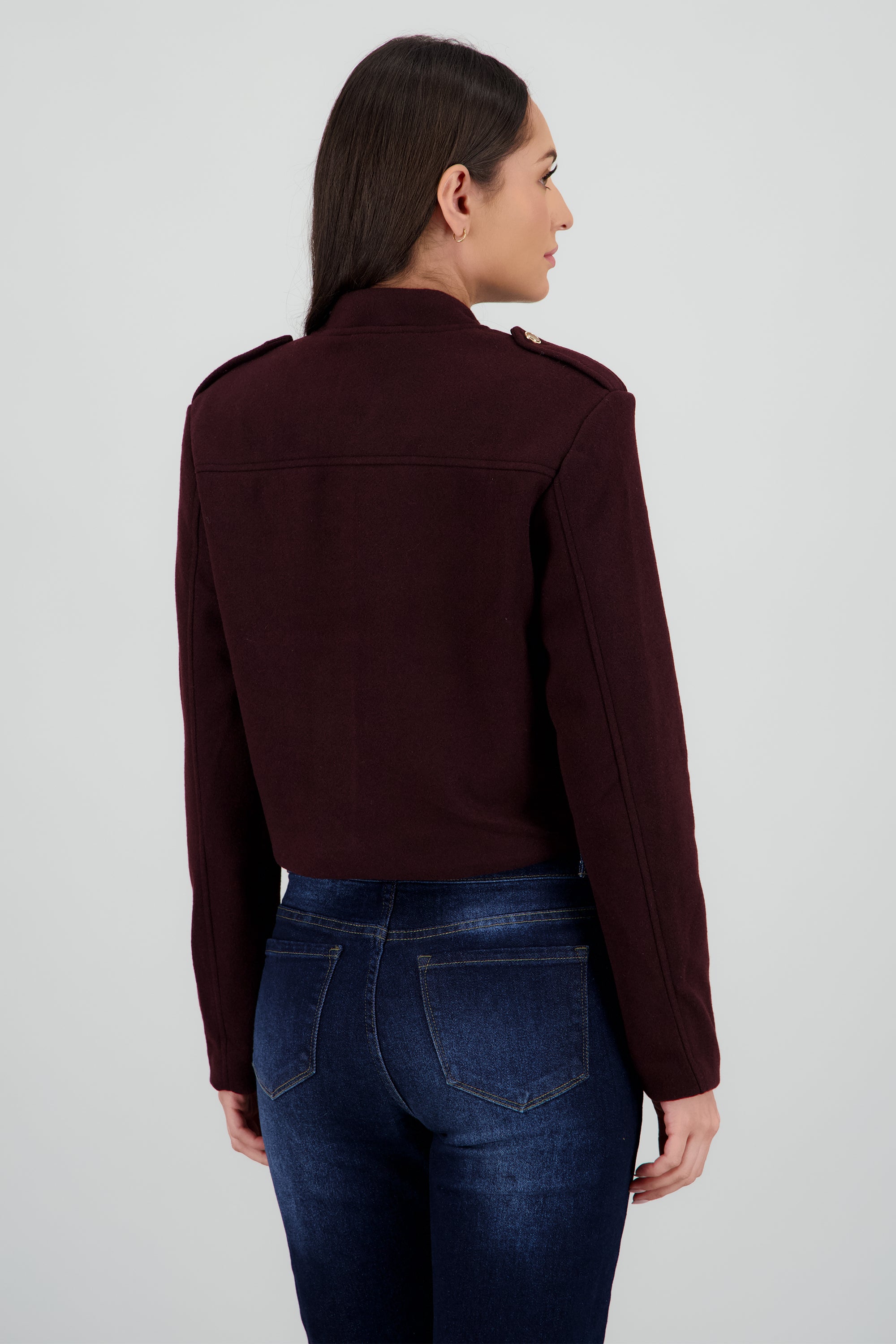 Chamarra bolsas cargo con botones VINO