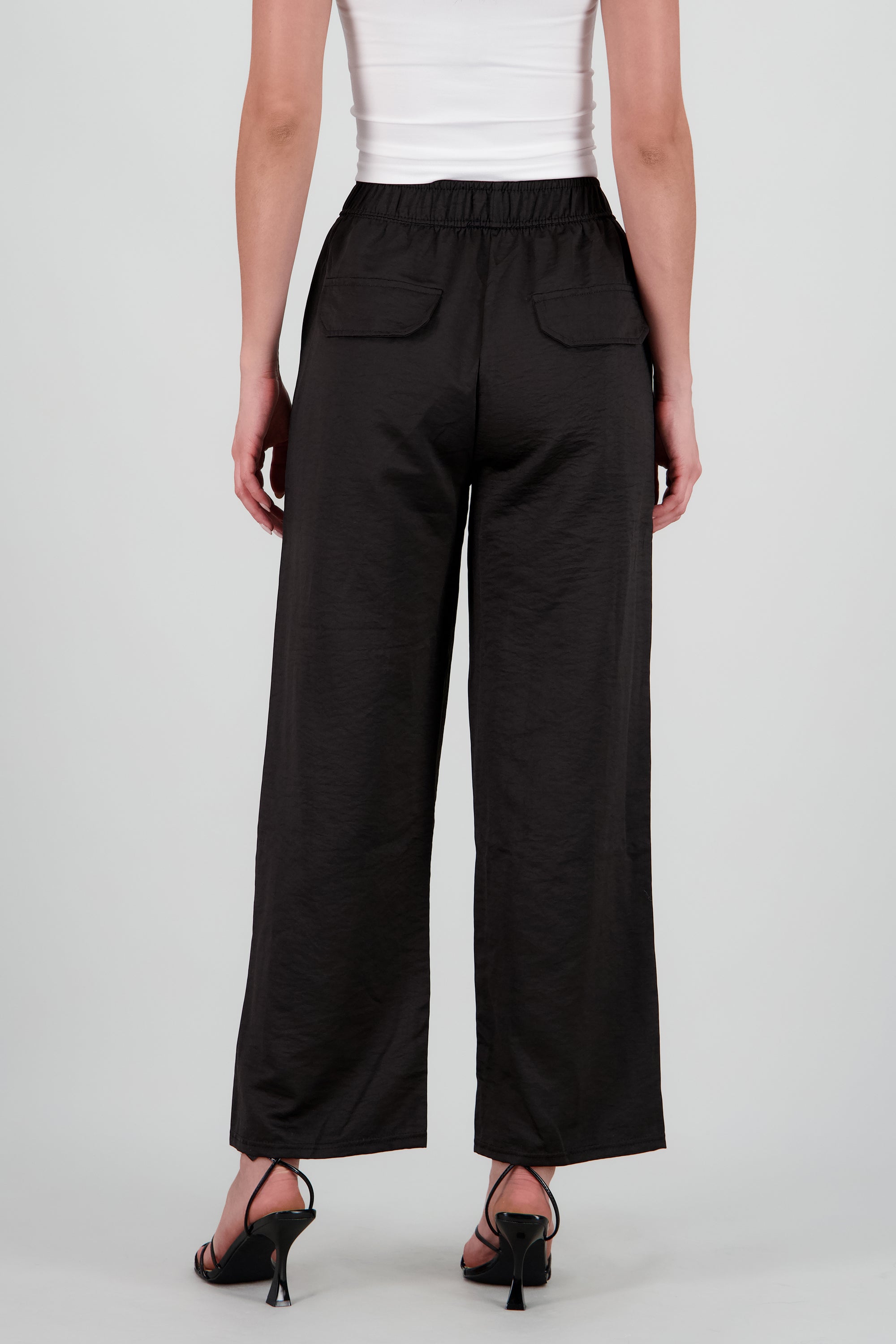 Pantalones tipo jogger NEGRO