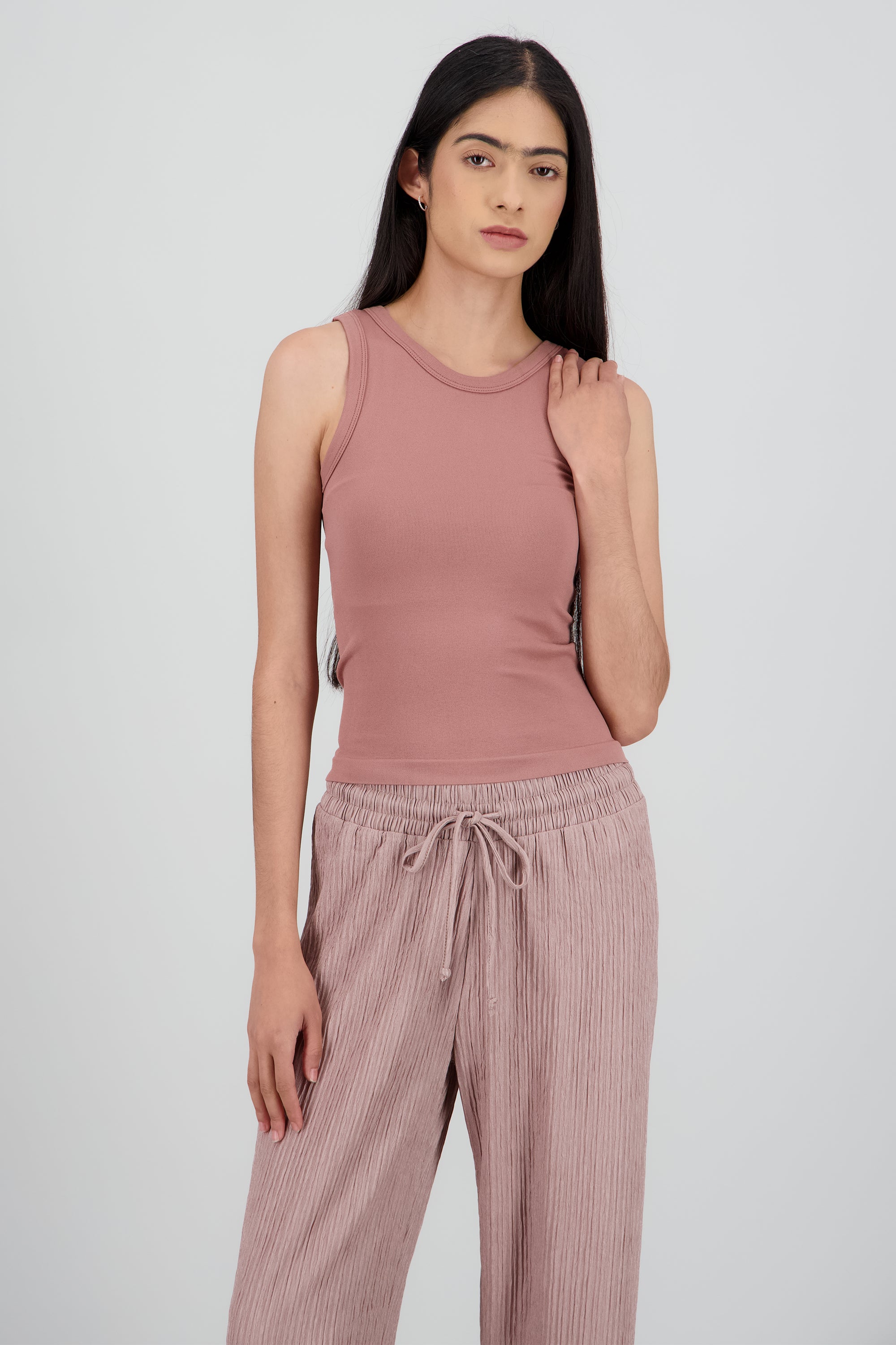 Top sin mangas contraste CAFE COMBO