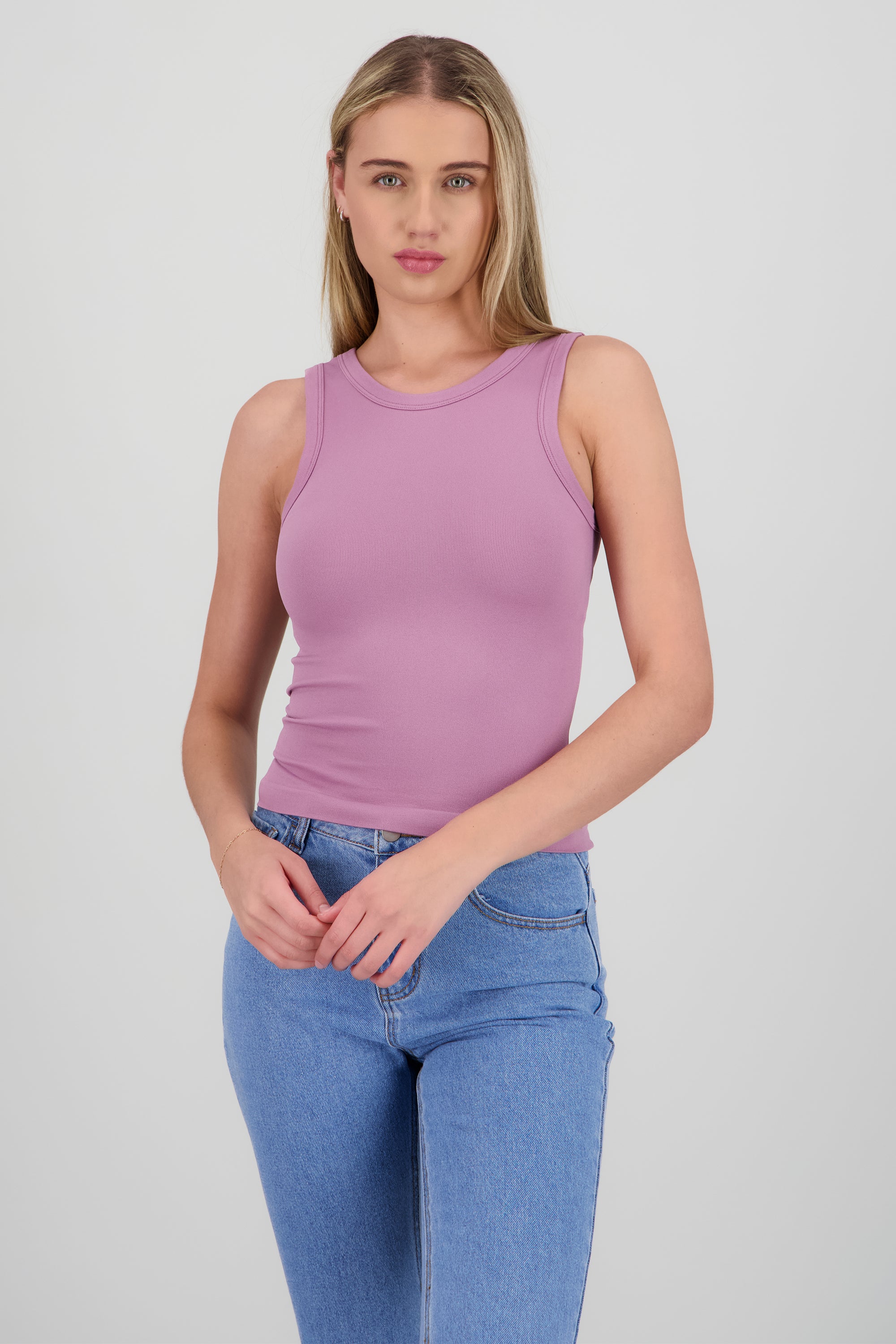 Top sin mangas basica LILA