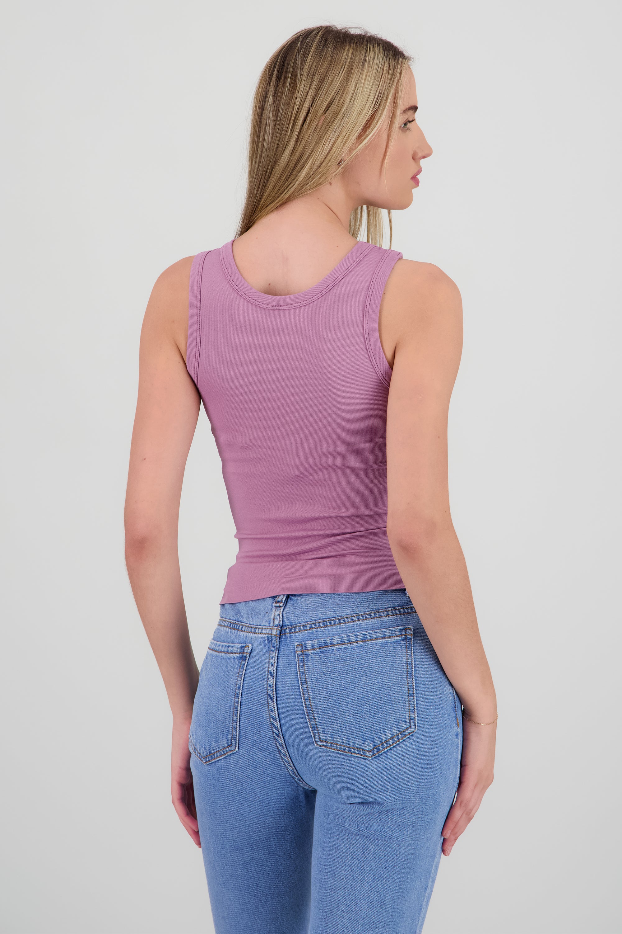 Top sin mangas basica LILA